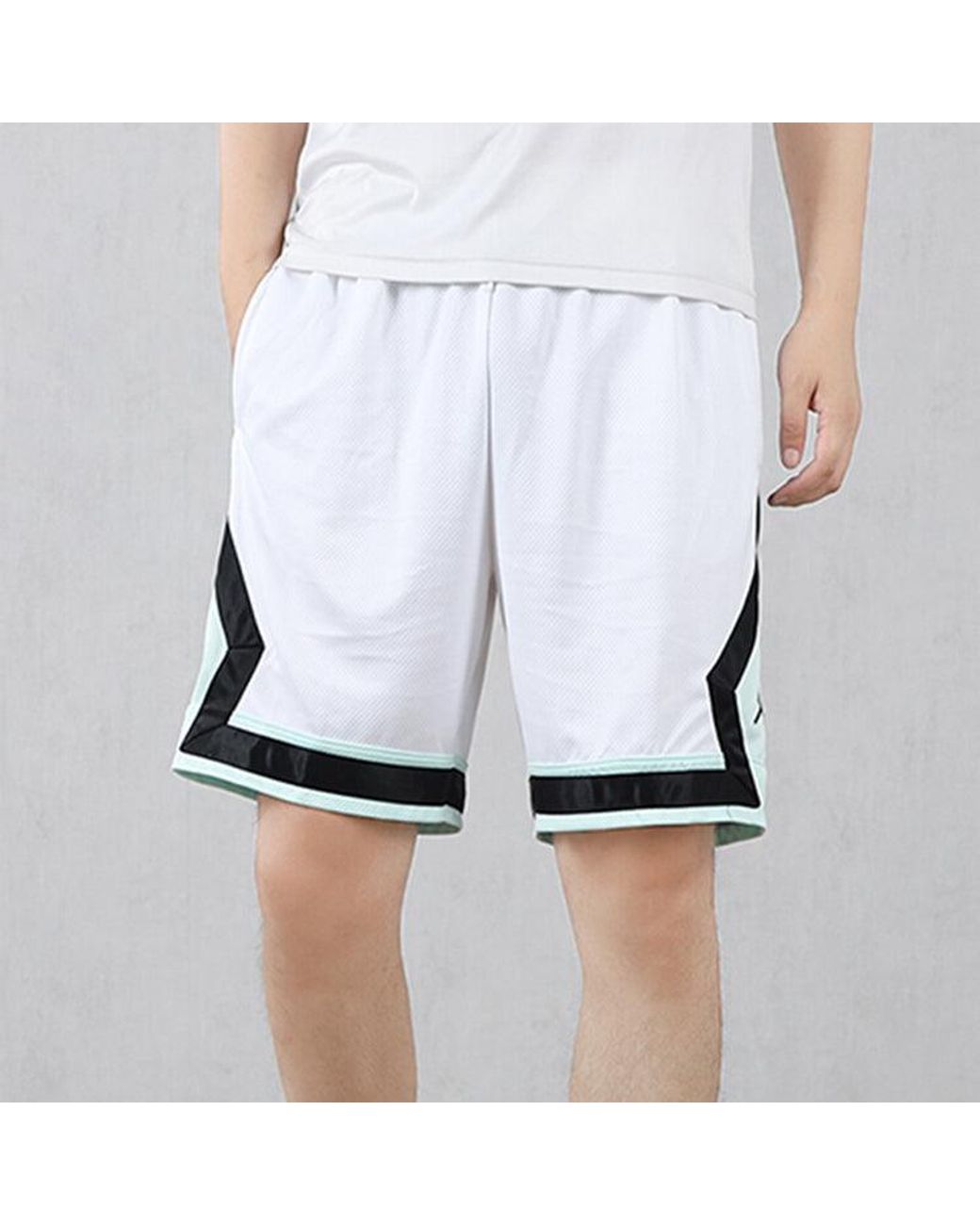 Nike White Jumpman Diamond Basketball Sports Shorts for men