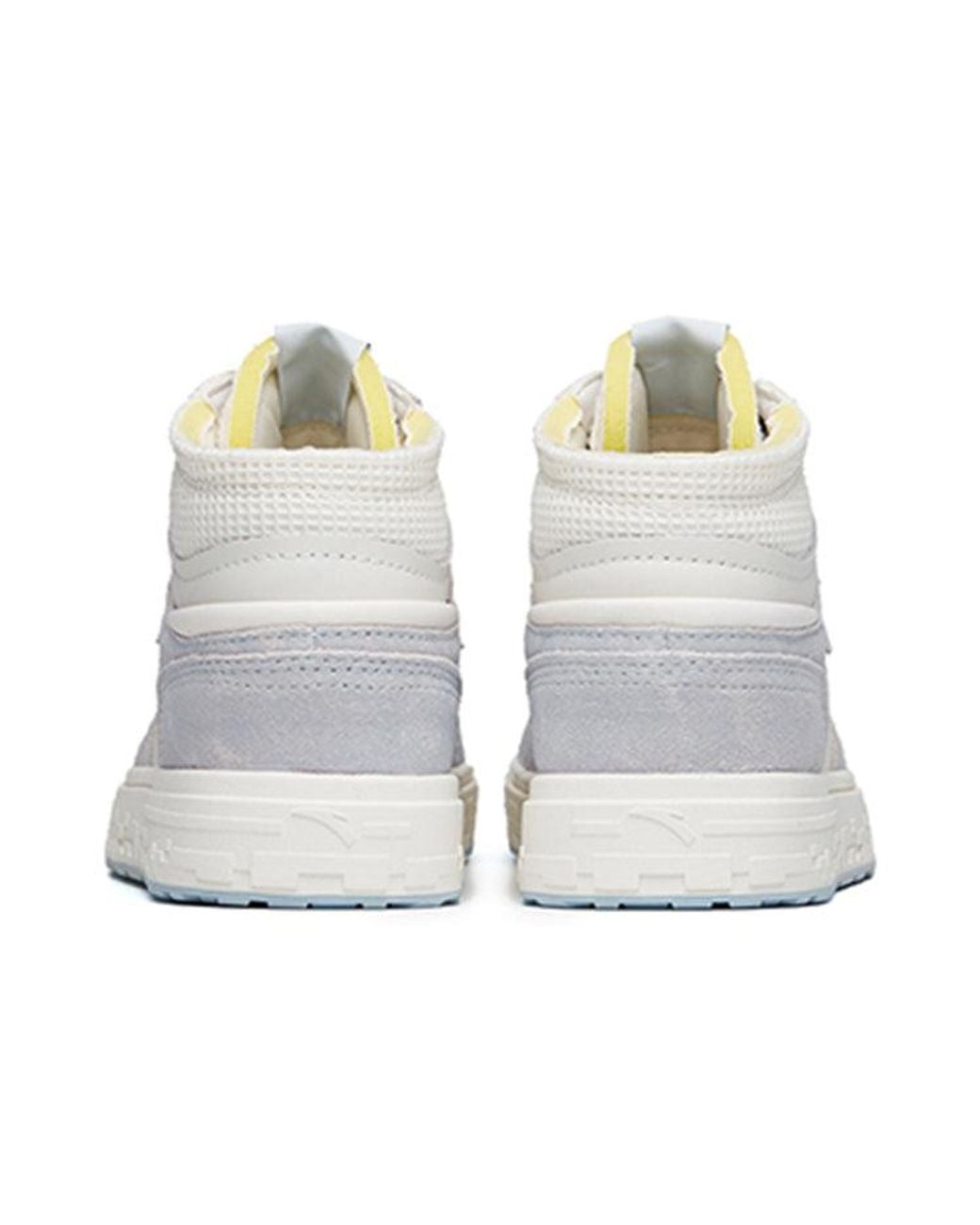 Anta White (Wmns) Streetball Mid Light'