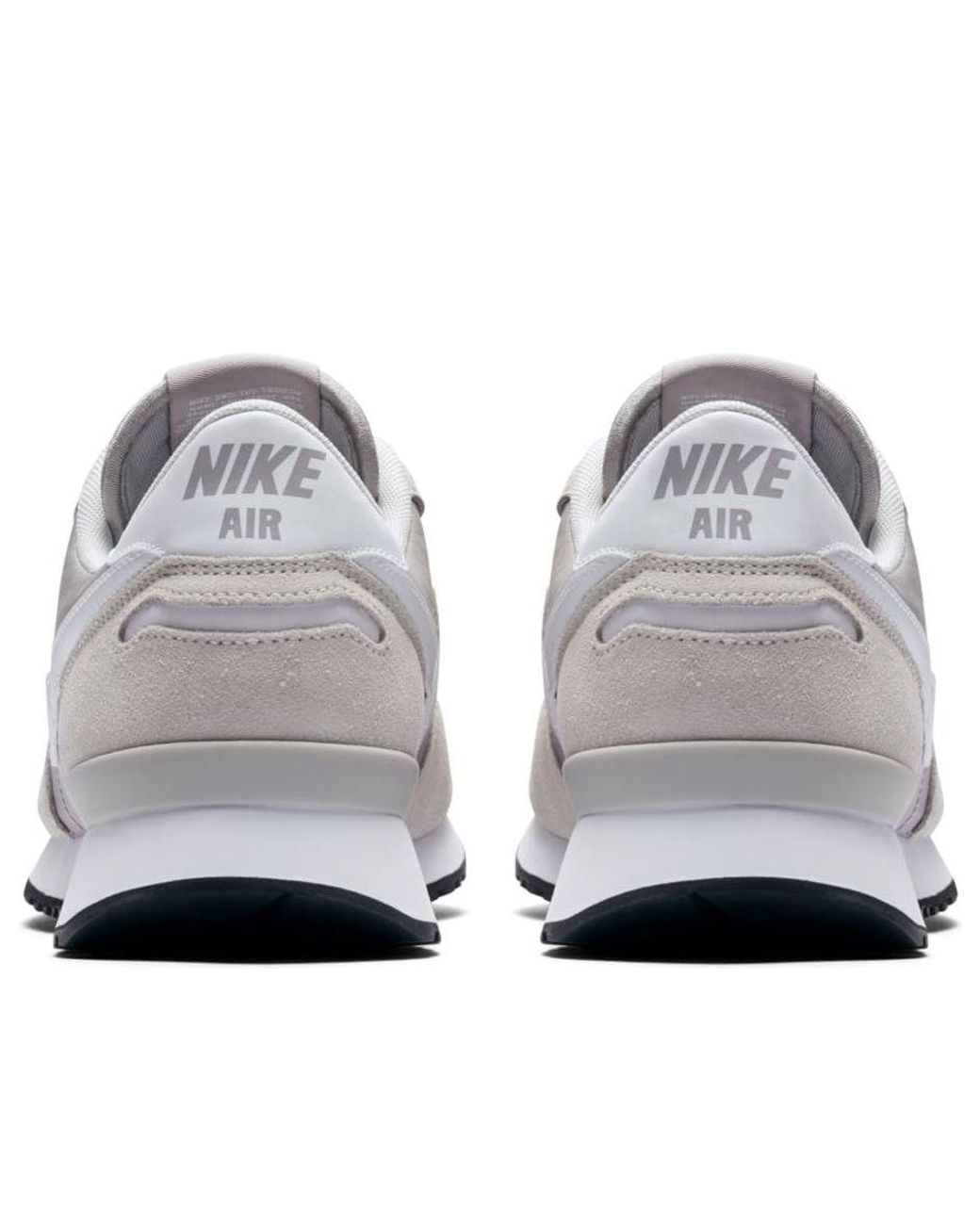 nike air vortex trainers in grey