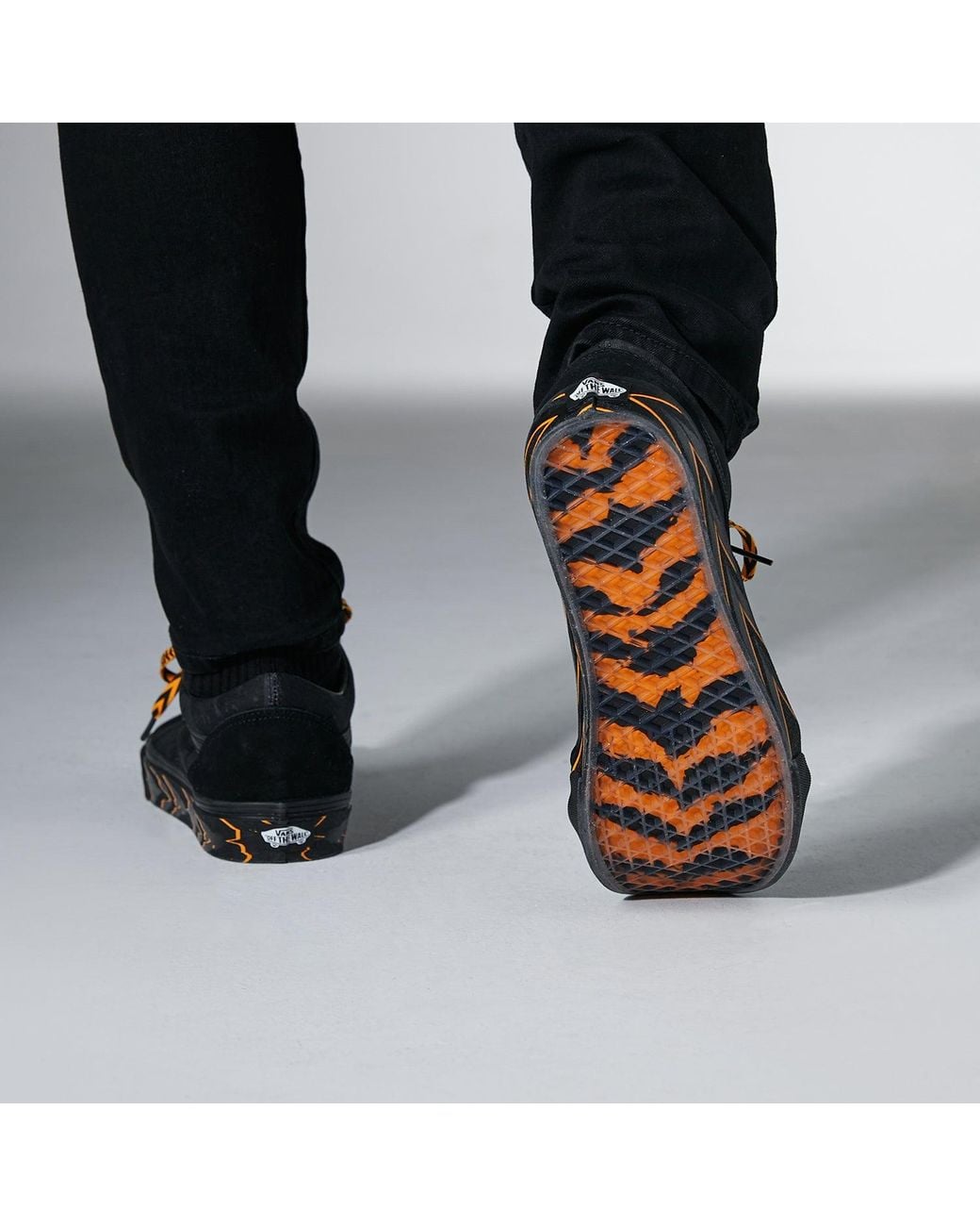 Vans Black Huatunan X Old Skool Low-Top Sneakers for men