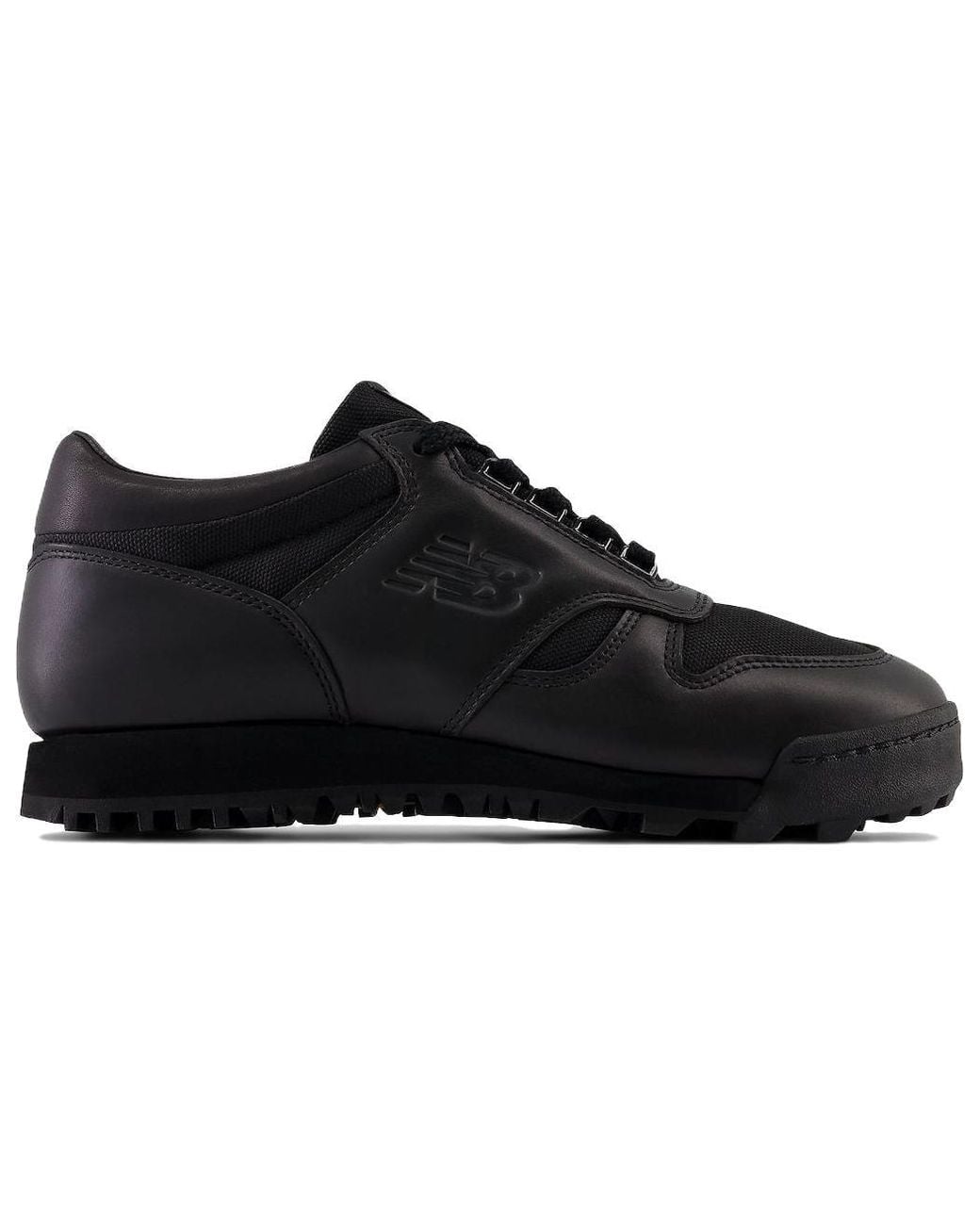 New Balance Black Rainier Low 'Triple' for men