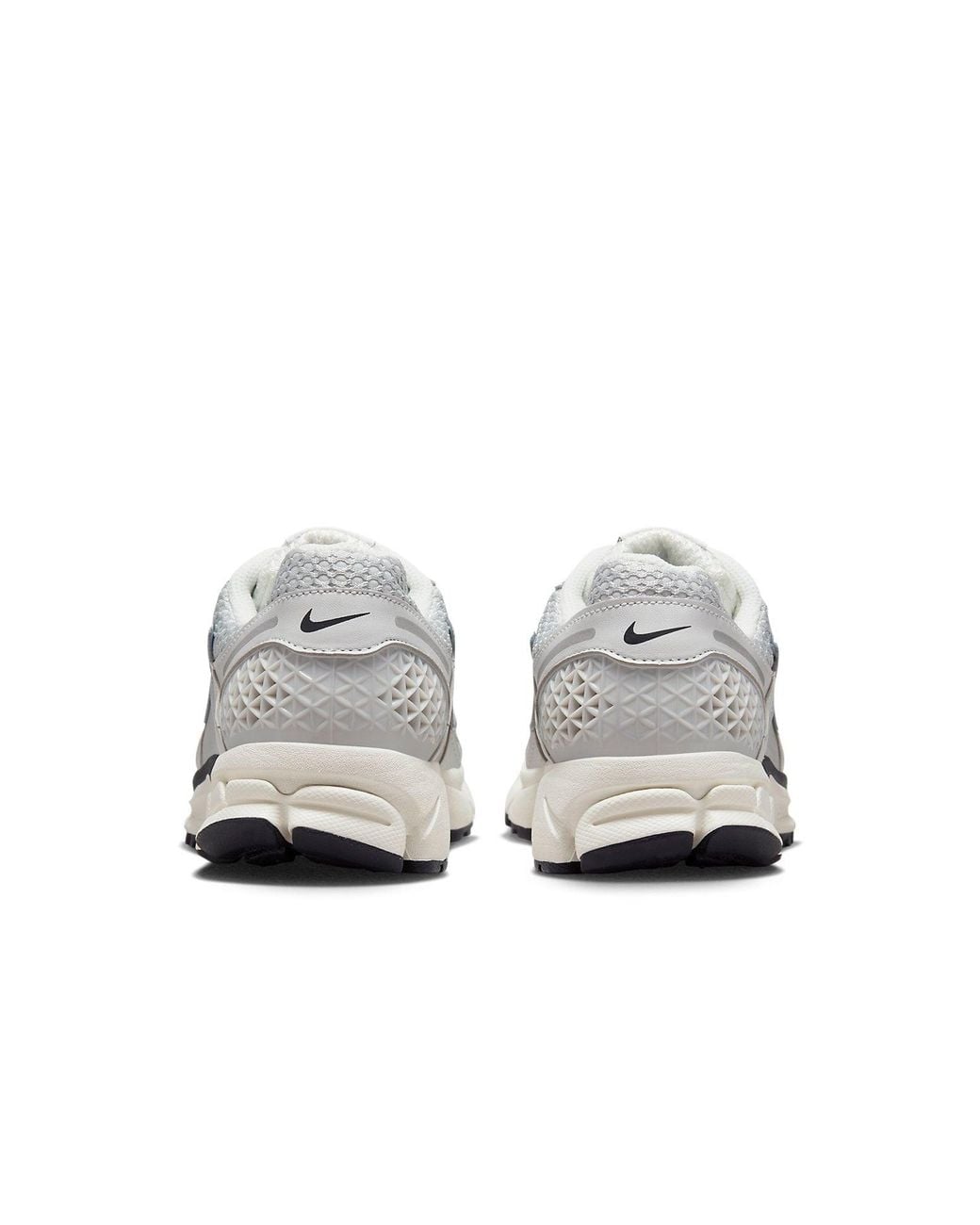 Nike White Zoom Vomero 5 Photon Dust Chrome