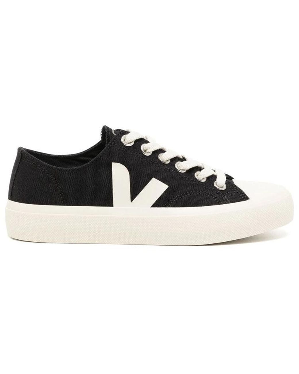 Veja Black Wata Ii Low-Top Sneakers