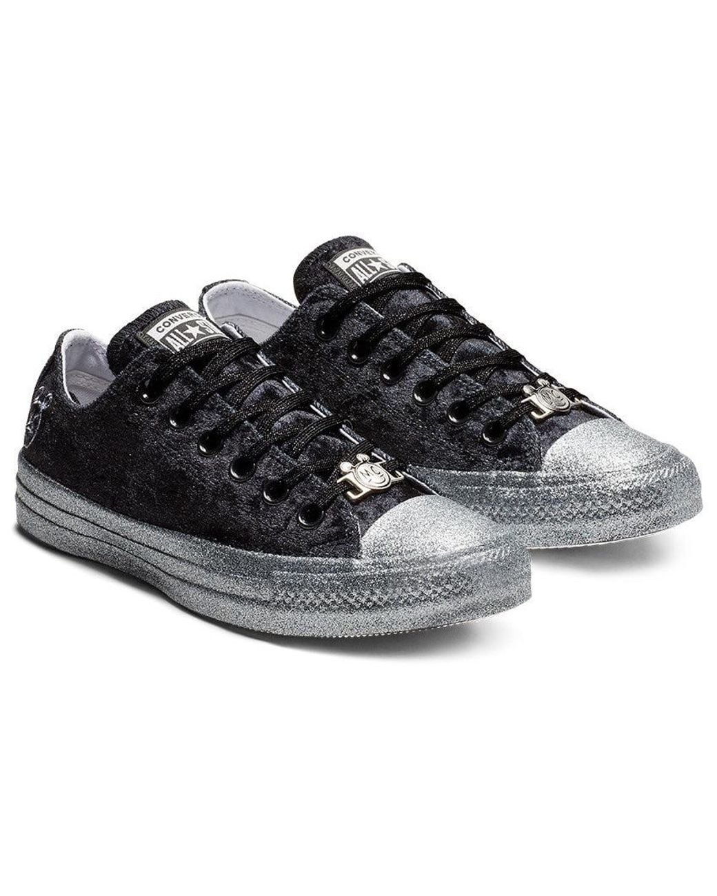 Converse Black (Wmns) Miley Cyrus X Chuck Taylor All Star Ox