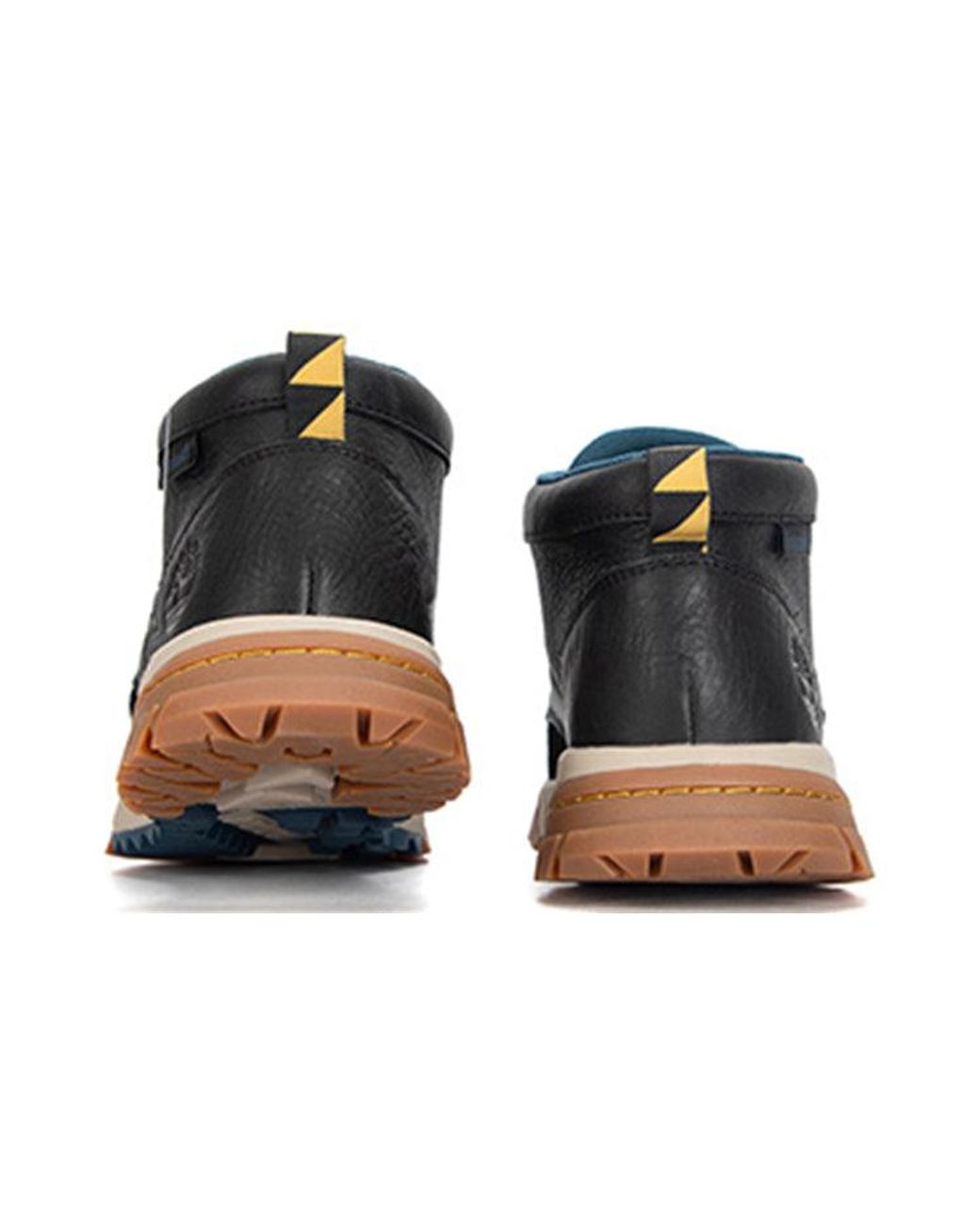 Timberland Black Boulder Trail Chukka Boots for men
