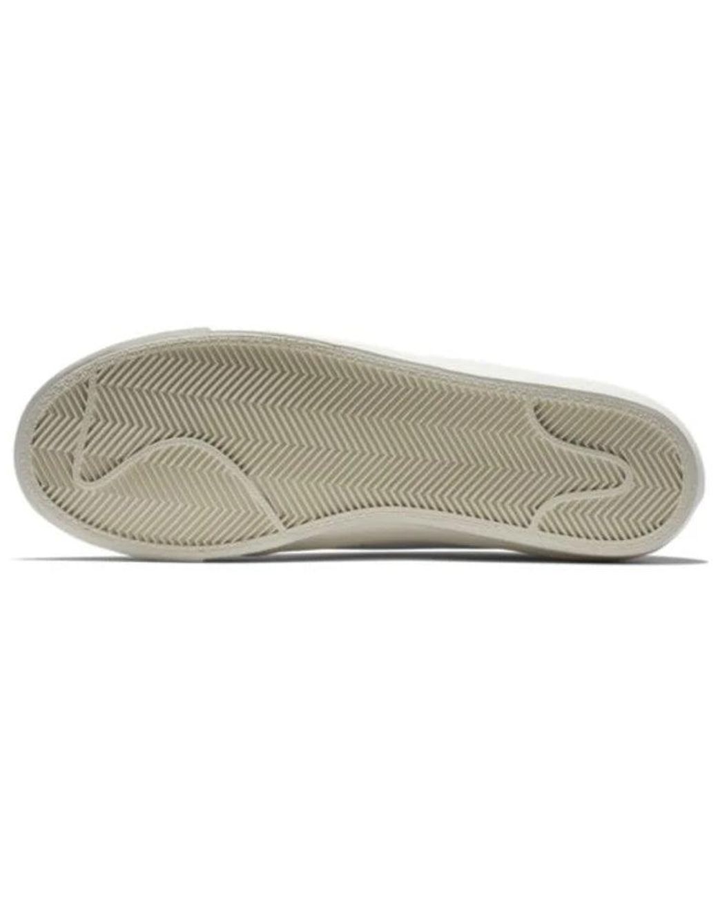Nike White Quartersnacks X Sb Blazer Low Xt for men