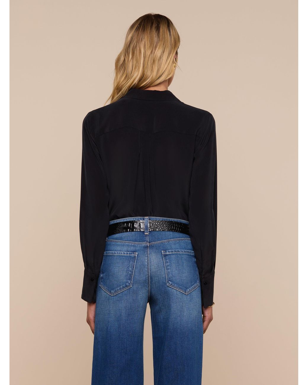 Chemisier En Soie Babette (Noir) L'Agence en coloris Blue