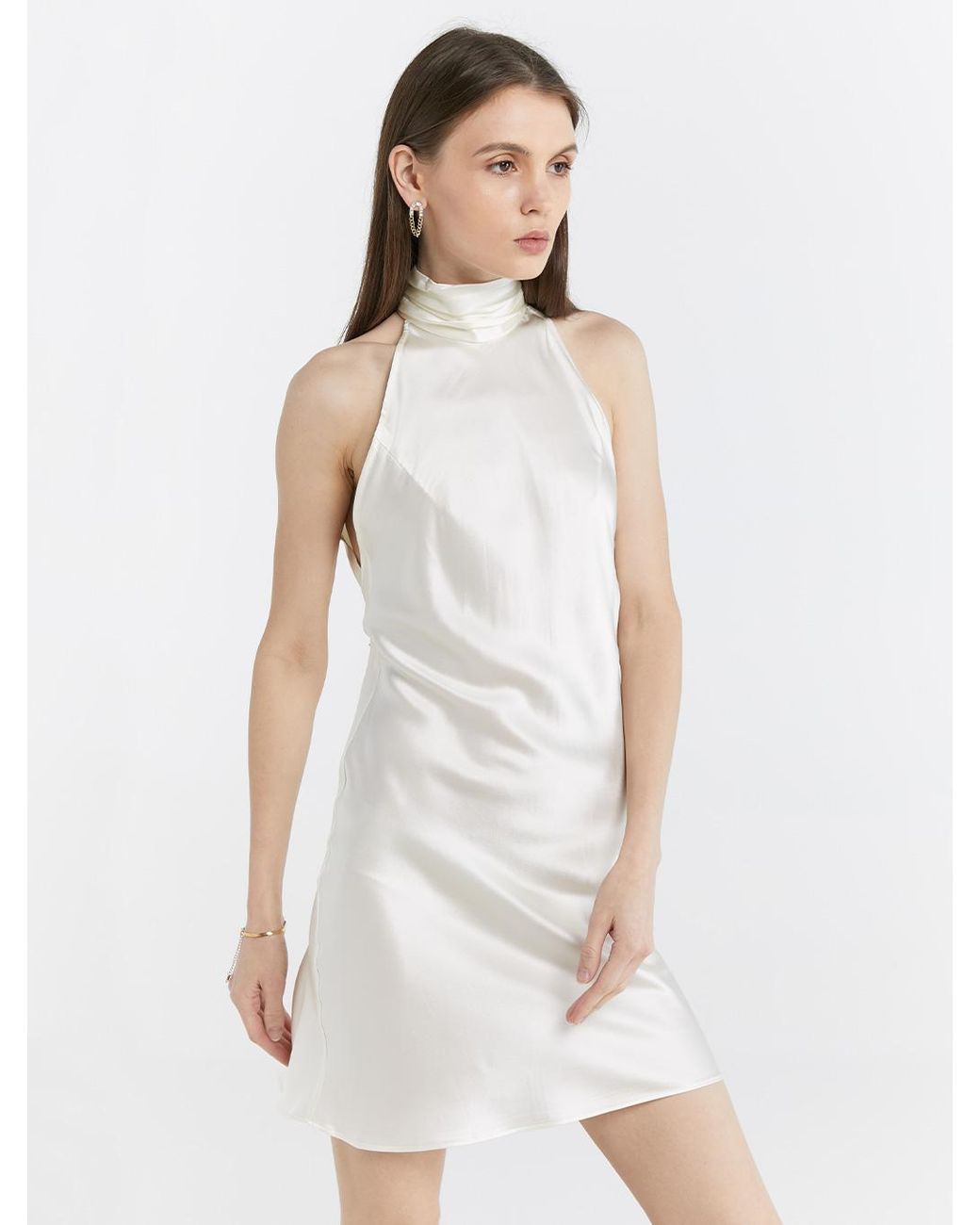 Lattelier Short Cut-out Back Silk Dress in White | Lyst
