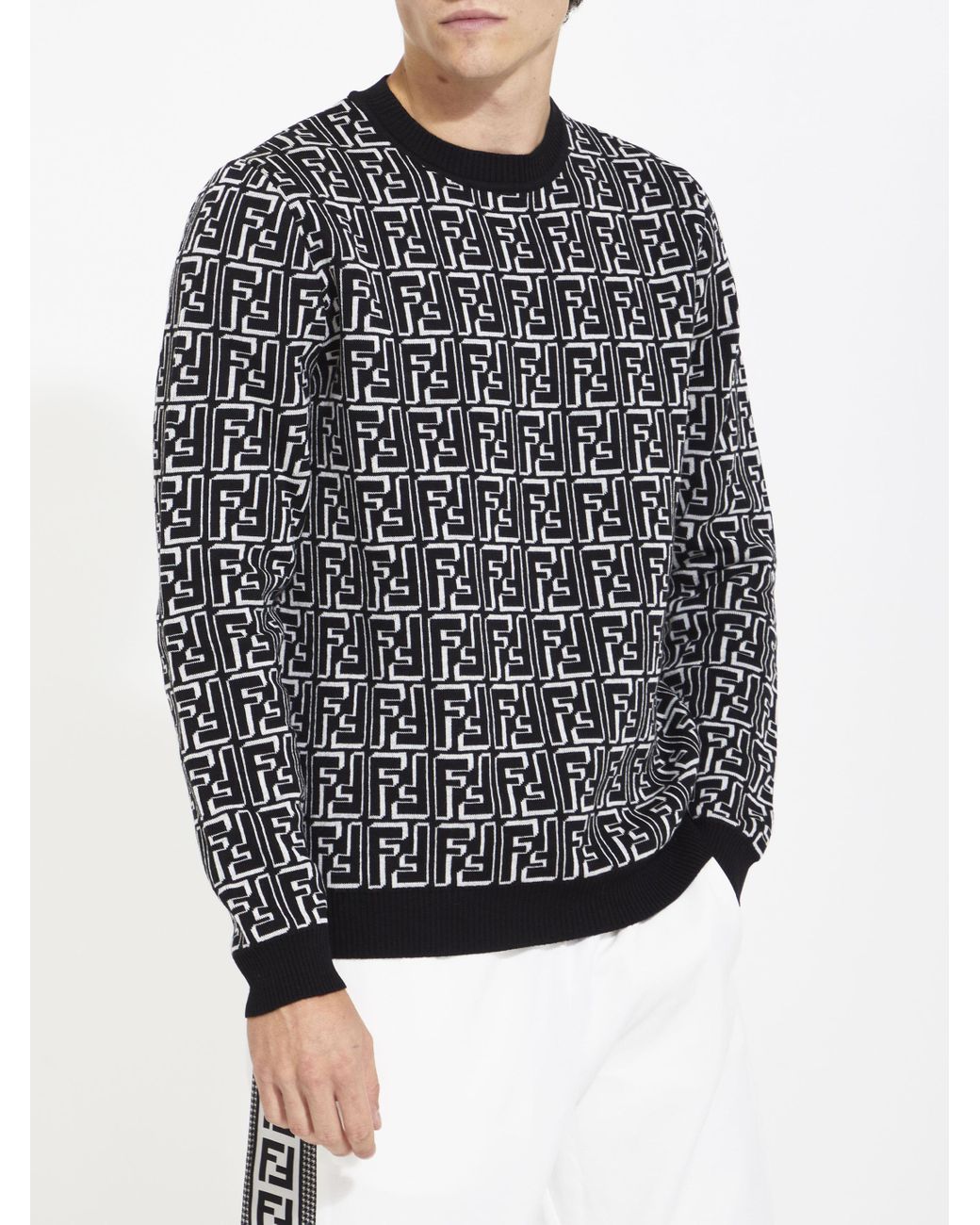 Black and white fendi sweater 2025