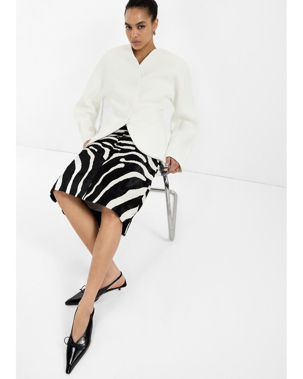 Jacquemus White Les Cubisto Slingback Pumps