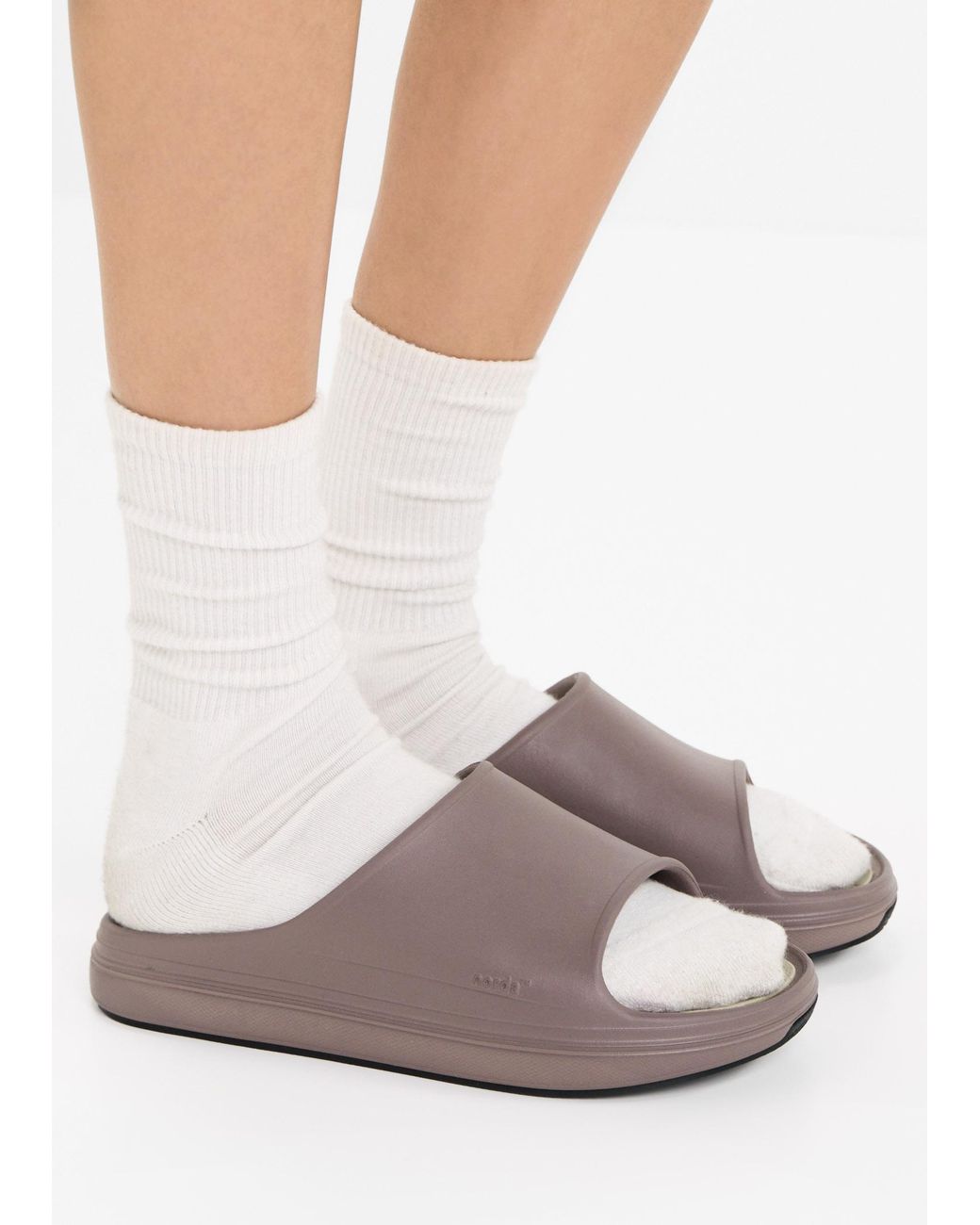 Norda Gray 008 Slides