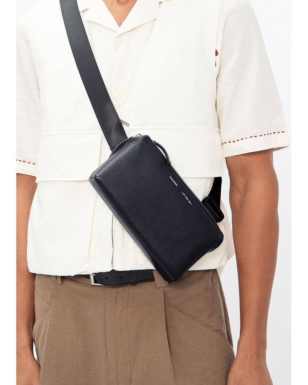 GRAMS28 157 Essential Sling Bag in Blue for Men | Lyst