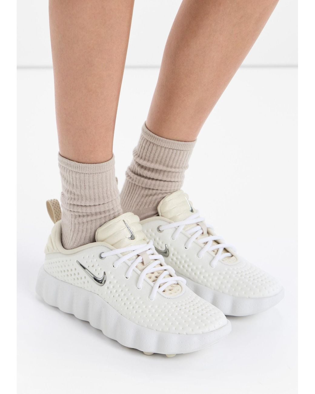 Nike White Mind 002 Sneakers