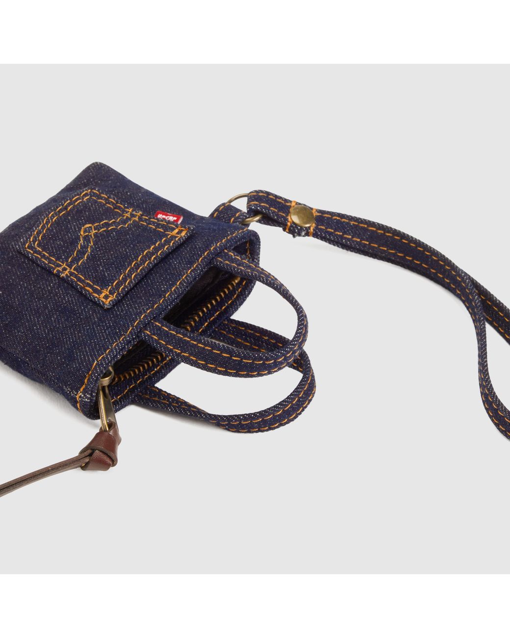 Mini Back Pocket Tote Charm Levi's de color Blue
