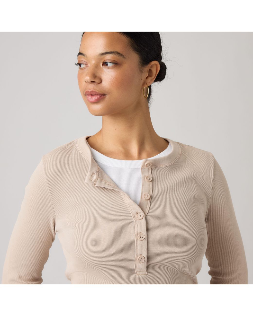 Levi's Natural Essential Long Sleeve Henley