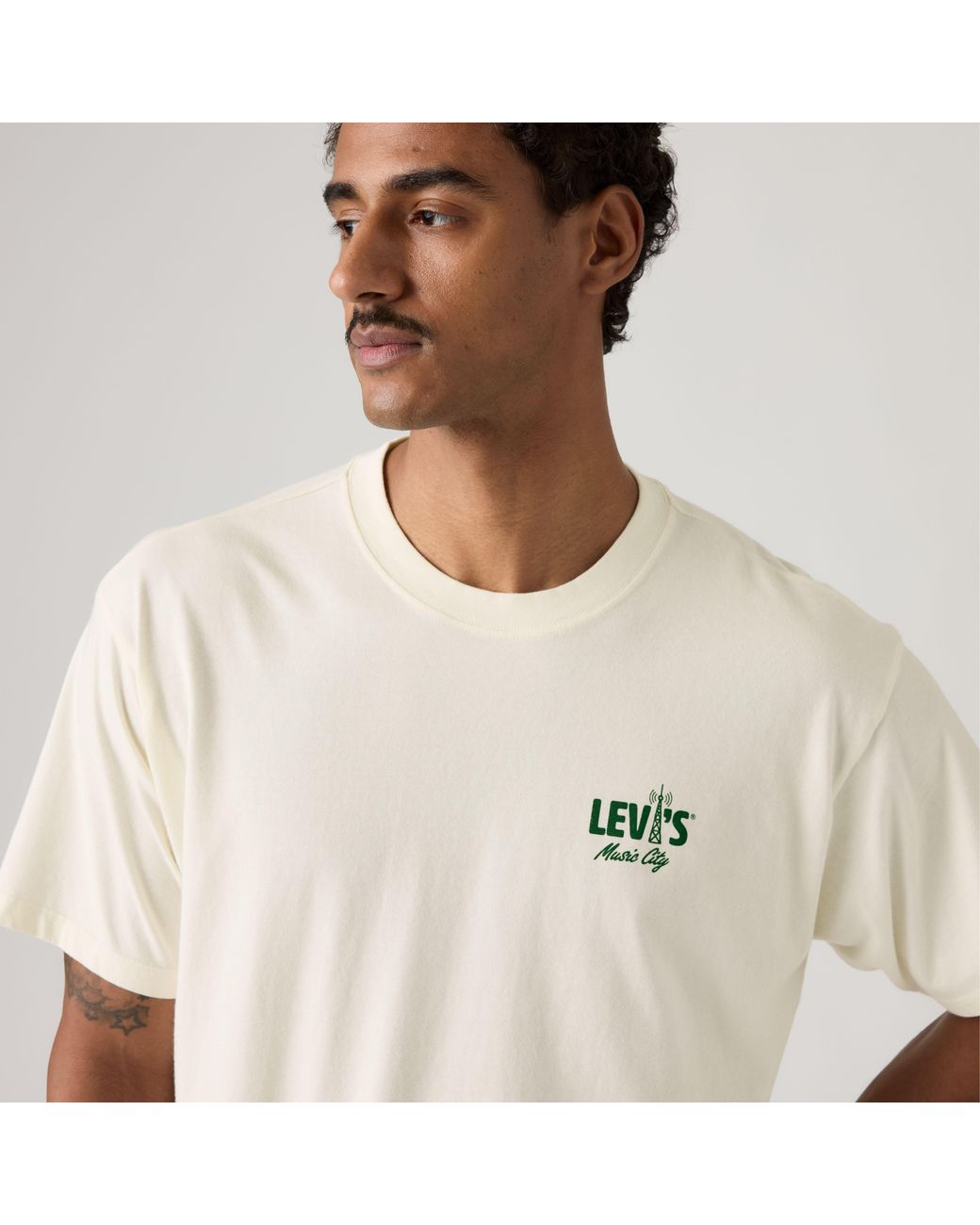 Levi's Natural Graphic Vintage Fit Tee for men