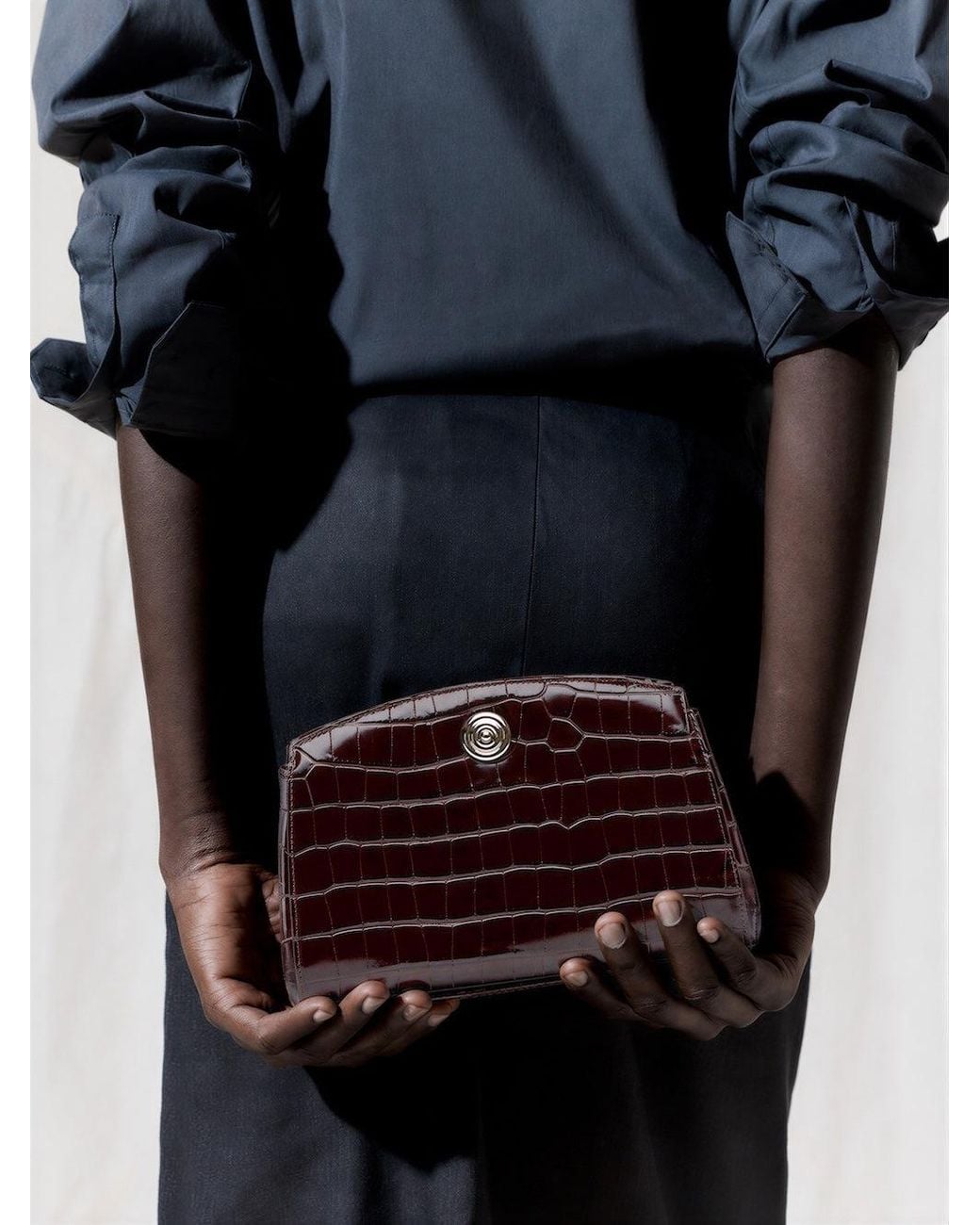 Liffner Brown Pushlock Clutch Dark Croc
