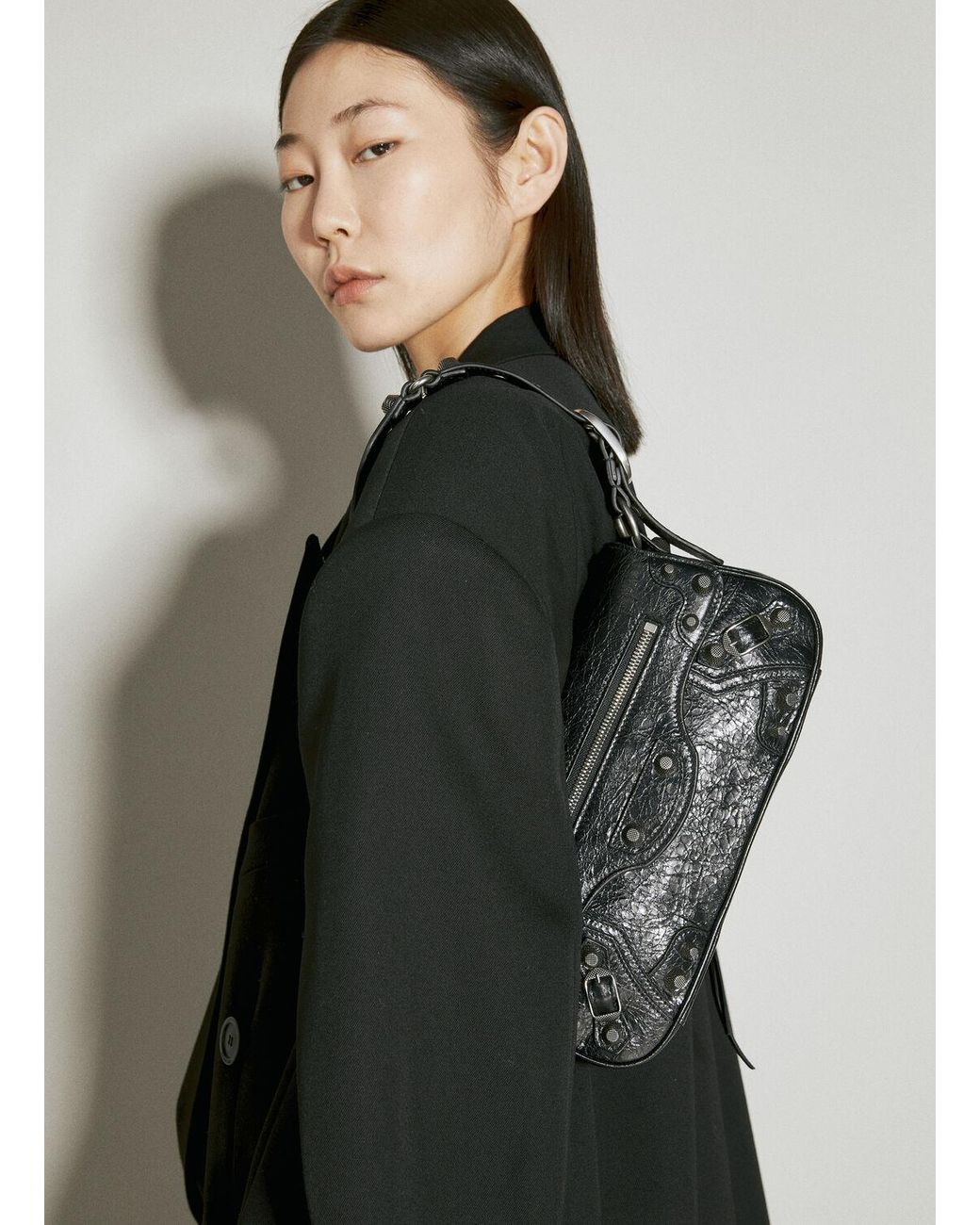 Balenciaga Le Cagole Small Sling Shoulder Bag in Gray | Lyst