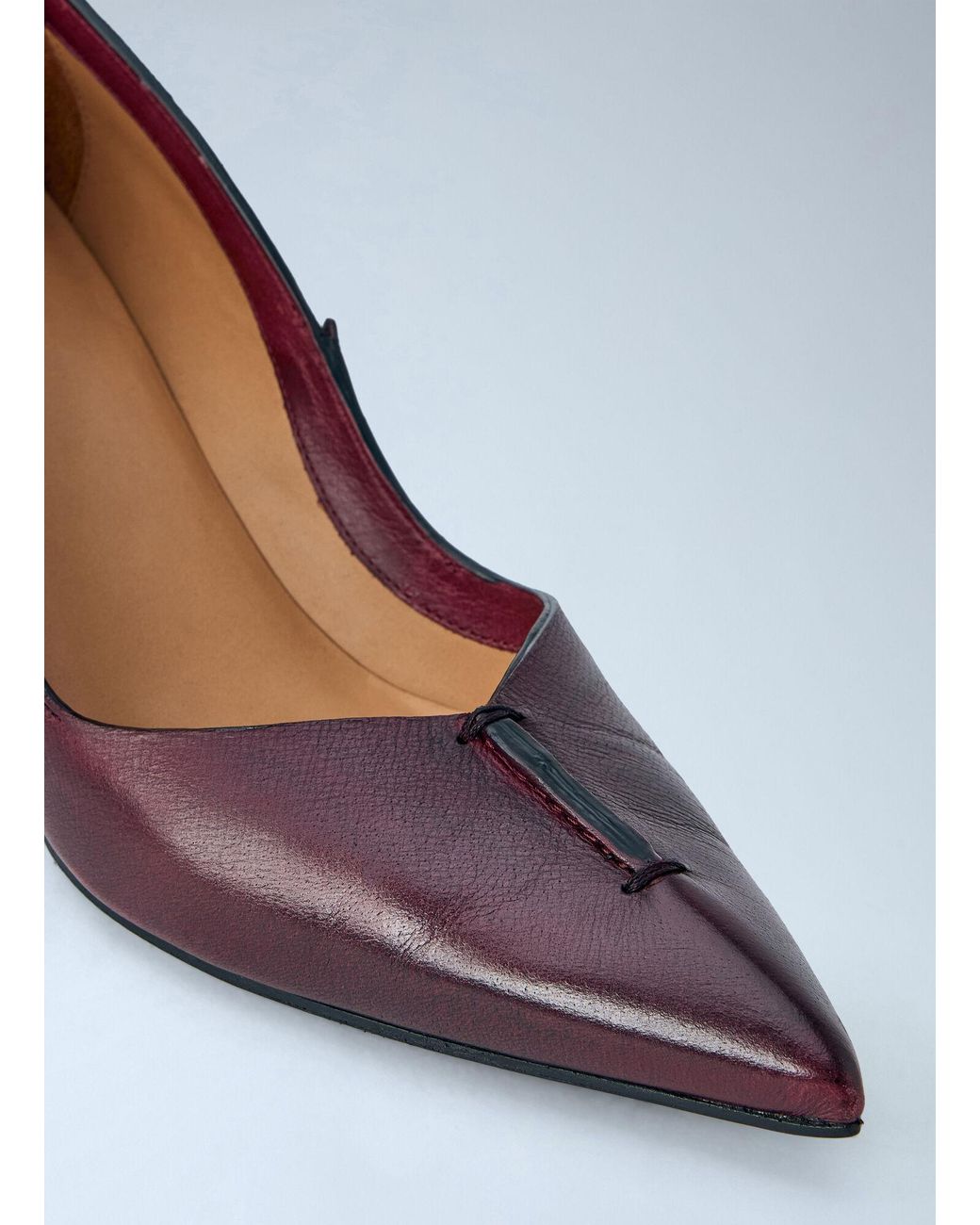 CAPASA MILANO Red Leather Pointed-toe Pumps