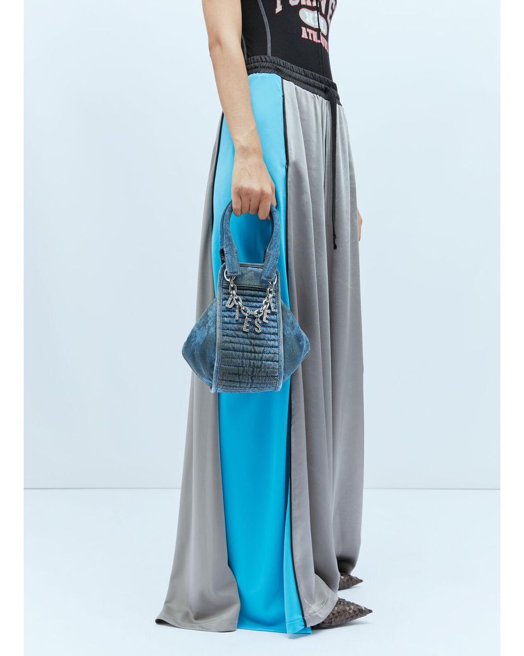 早い者勝ち!!! DIESEL / ディーゼル ◆ ハンドバッグ｜D-Vina-Xs D-VINA-RR XS Woman: Charmed Handbag in solarised Denim