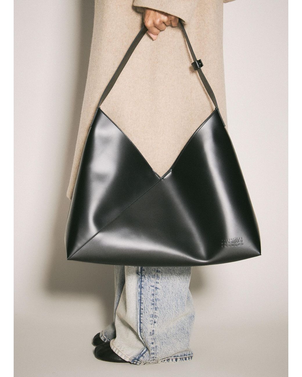 【MM6】Fortune Cookie Open-Top Small Shoulder Bag 28436201_57807550_600.jpg