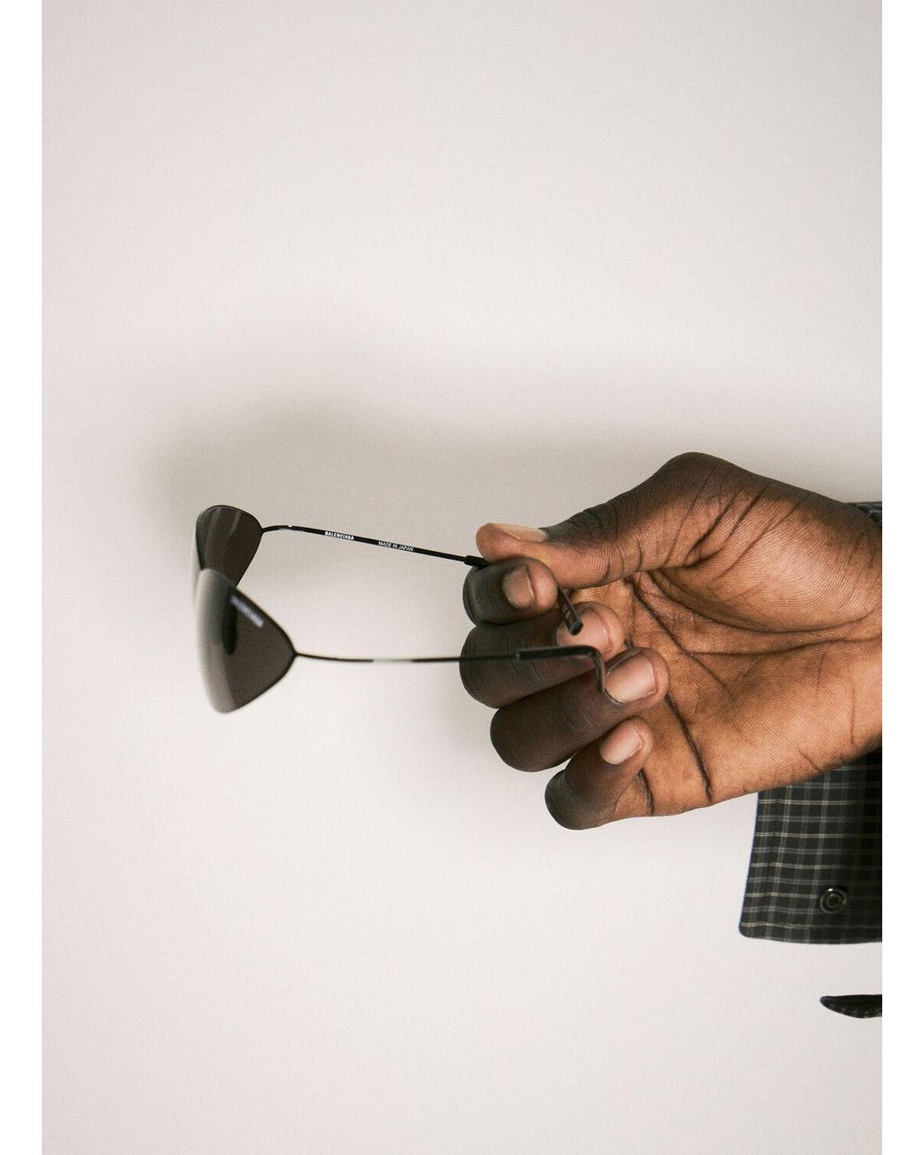 Balenciaga Malibu Round Sunglasses in Black | Lyst