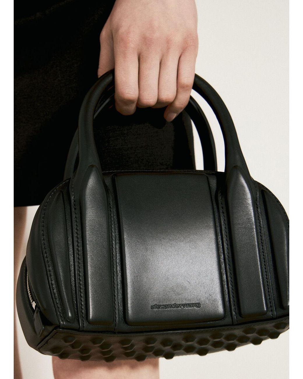 Prada is at the forefront, The Row handbags are the most desirable. The  hottest brands, clothes and accessories according to the Lyst Q4 2023 index  ♥ beaumag.pl