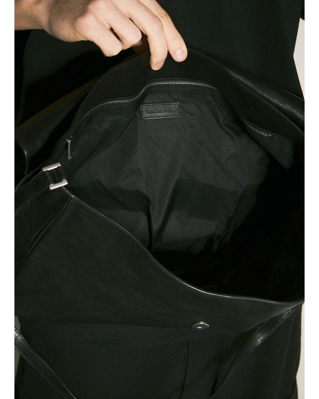 Balenciaga Grungy Medium Messenger Bag for Men | Lyst