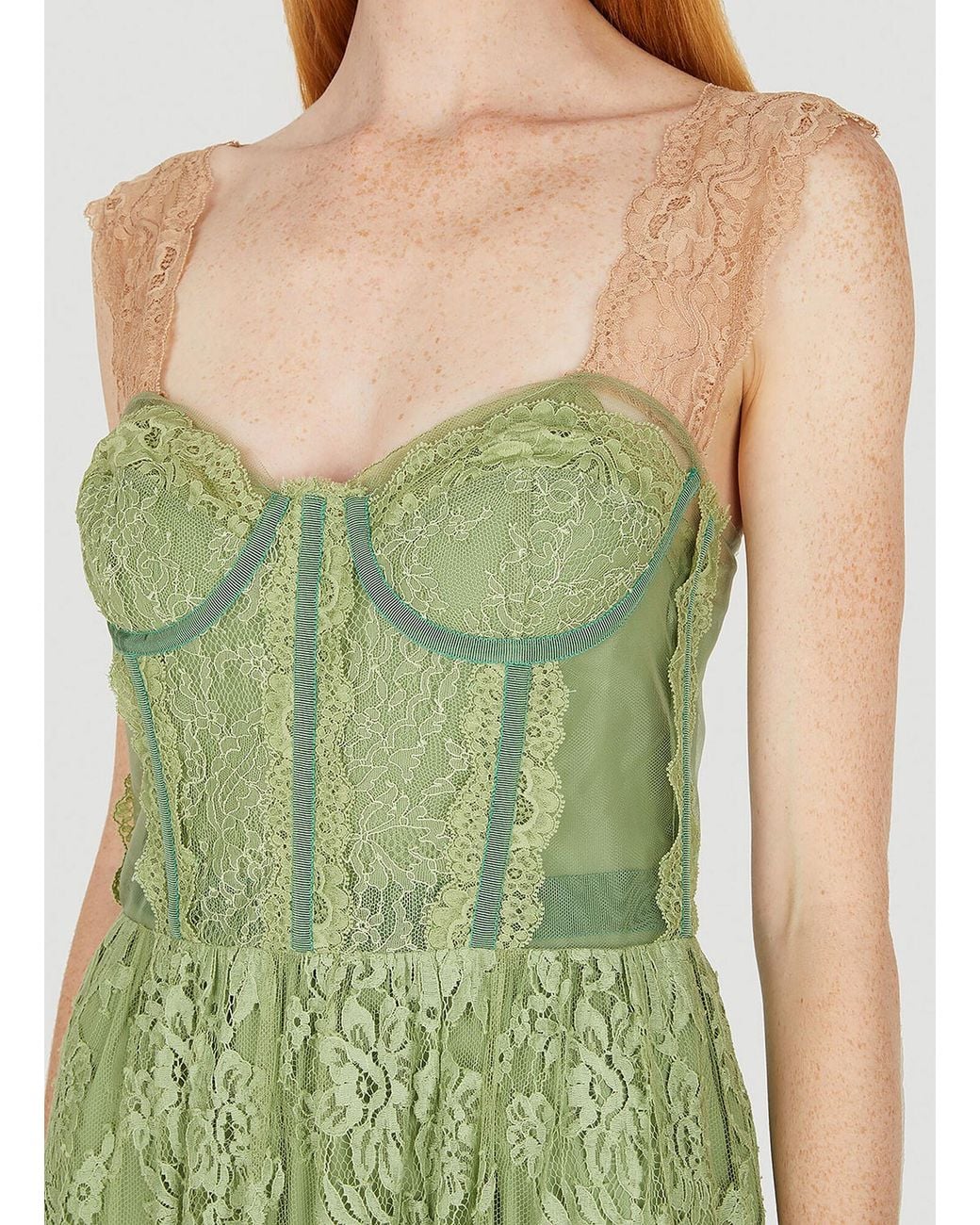 gucci green lace dress Gucci Fall Winter Gucci Green Lace Dress Fashion Gucci Green Lace Dress  GUCCI Green Lace Crystal Dragonfly
