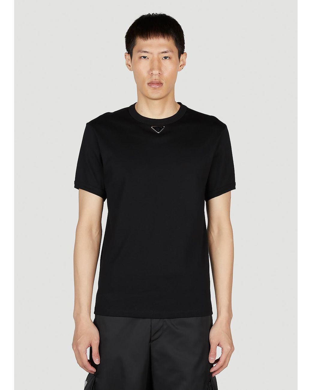 Prada Logo-plaque Cotton T-shirt in Black for Men | Lyst