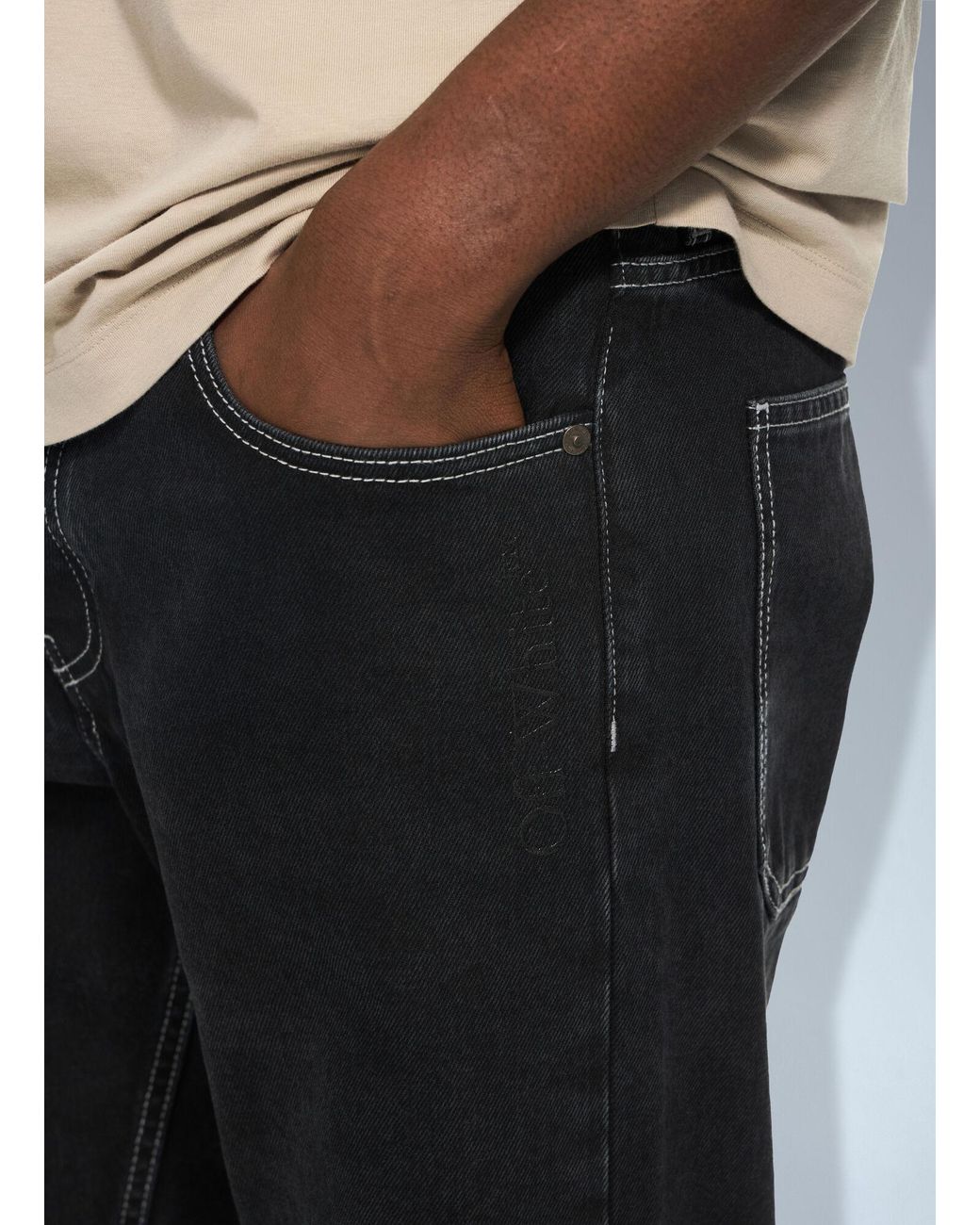 Off-White c/o Virgil Abloh Black Half Arrow Slim Relaxed Jeans for men