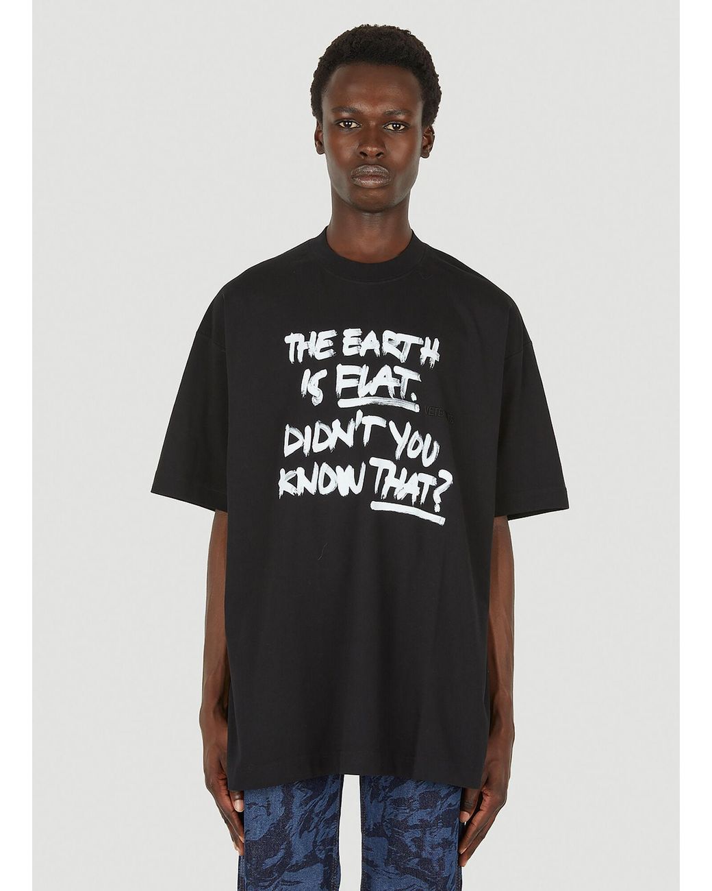 Vetements Flat Earth T-shirt in Black for Men | Lyst