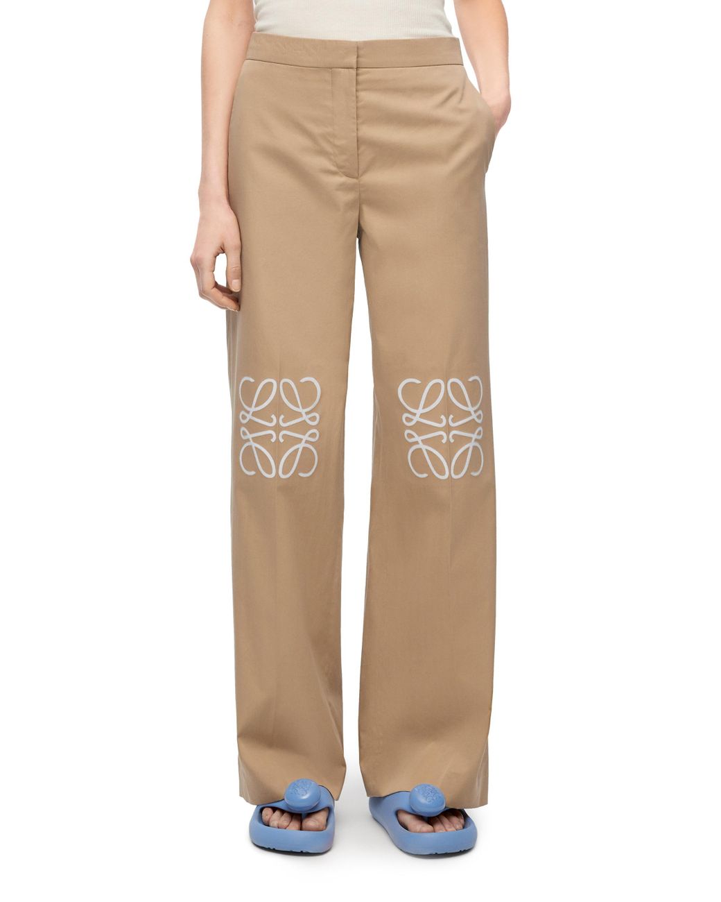 パンツ LOEWE BROWN KHAKI SILK AND COTTON TROUSERS Loewe Brown khaki silk and cotton trousers | thedoublef