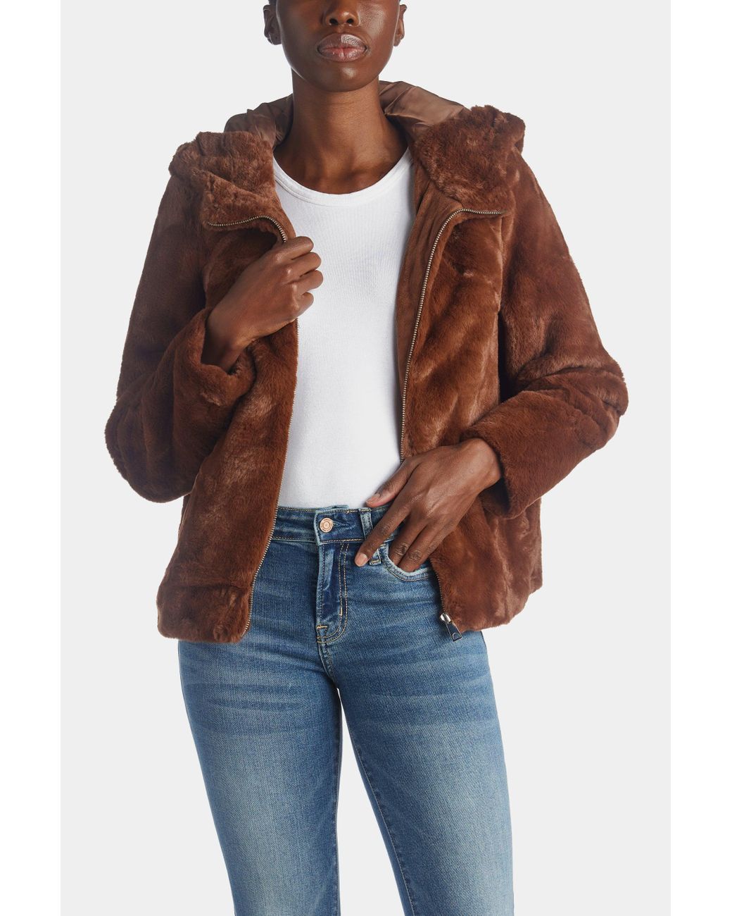 Vero Moda Short Faux Fur Jacket in Brown | Lyst