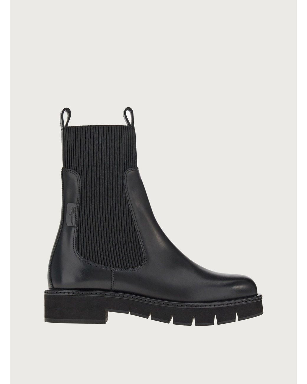 Ferragamo Rook Chelsea Boots, Leather in Black | Lyst