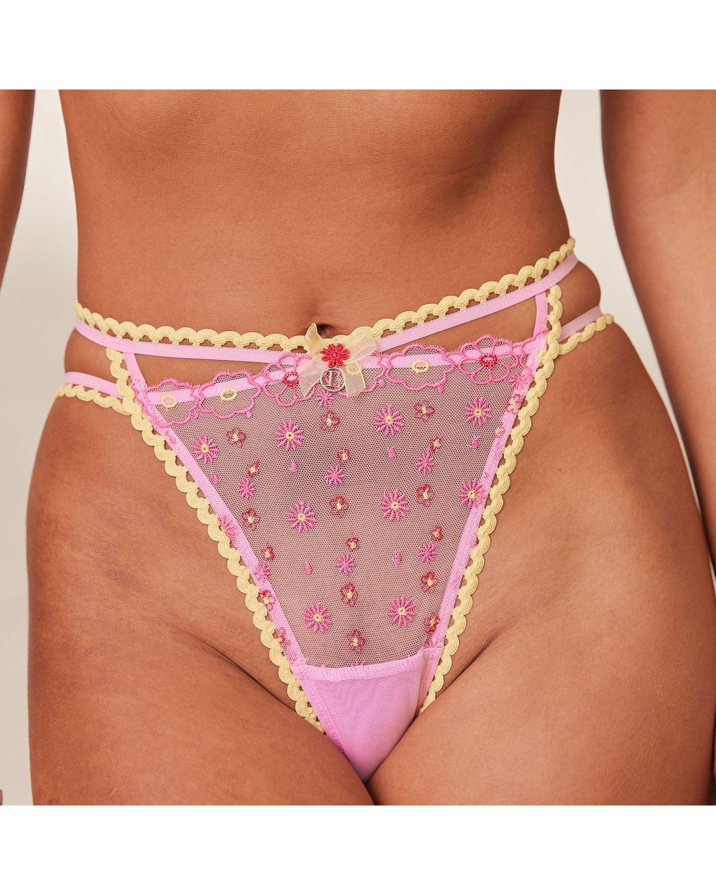 Lounge Daisy Embroidered Slip in het Pink