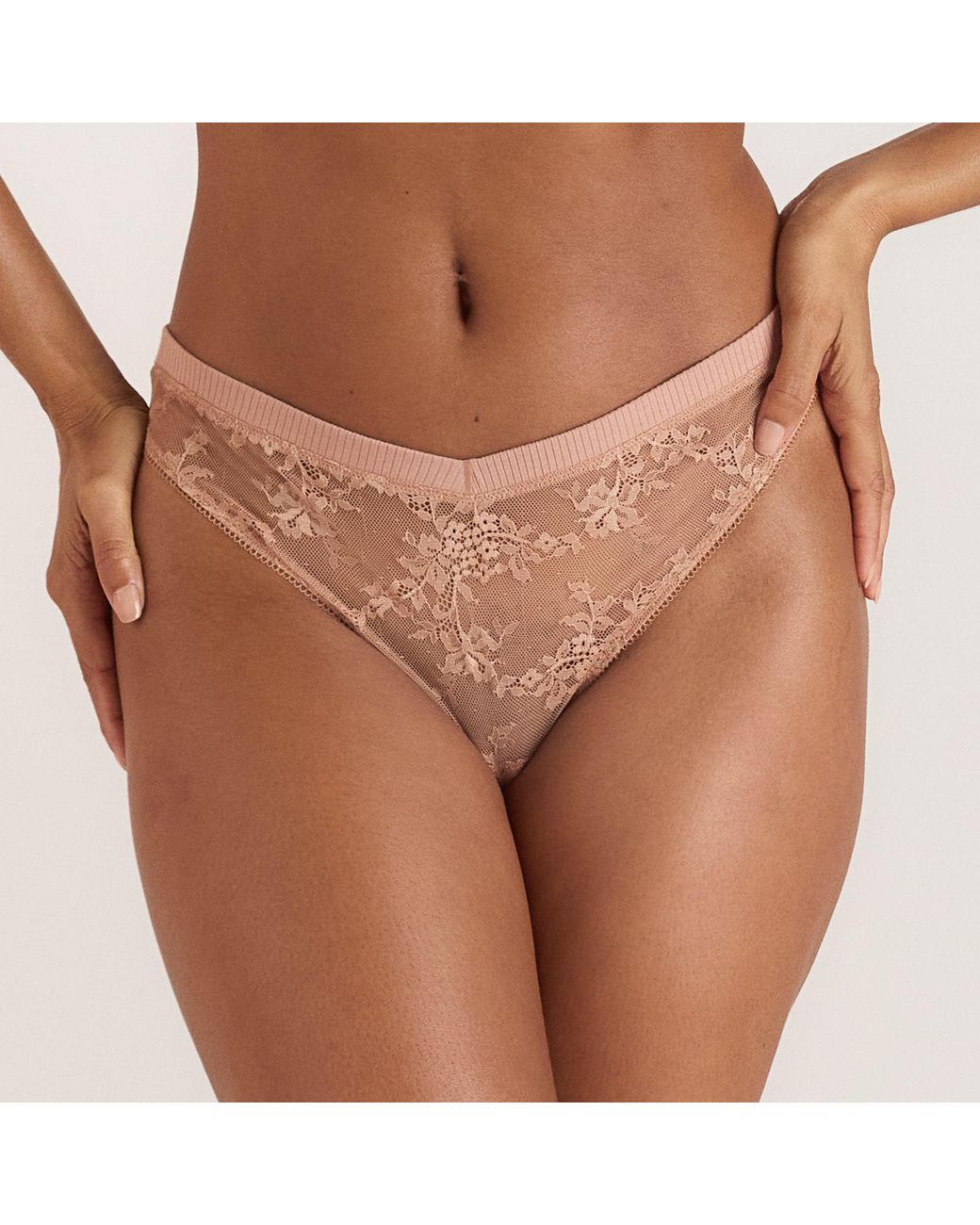 Lounge Lace Nurture String in het Brown
