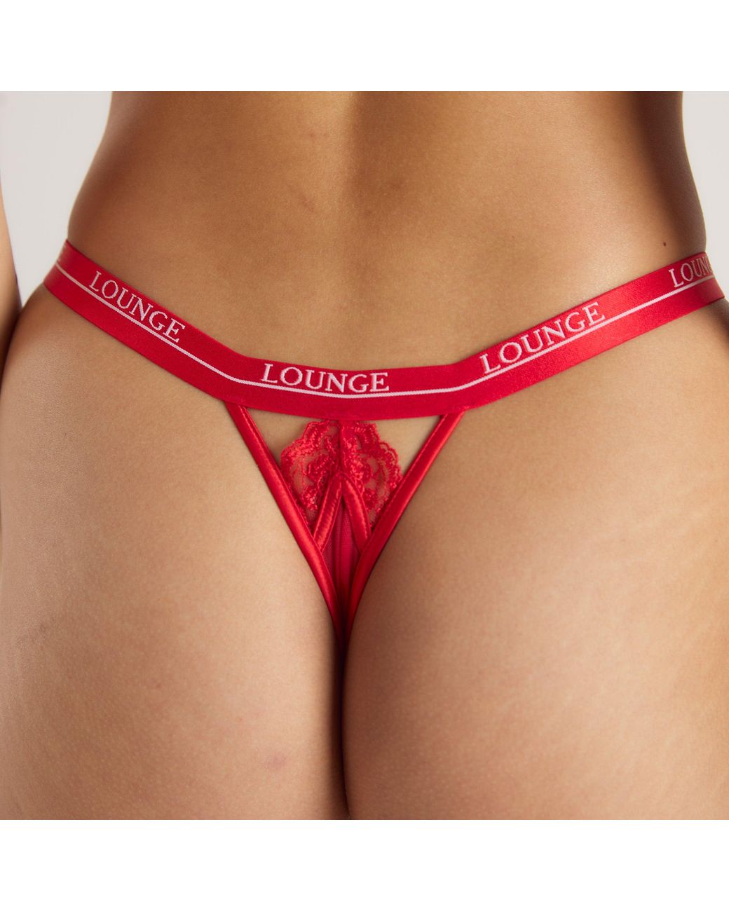 Lounge Reveal String in het Red