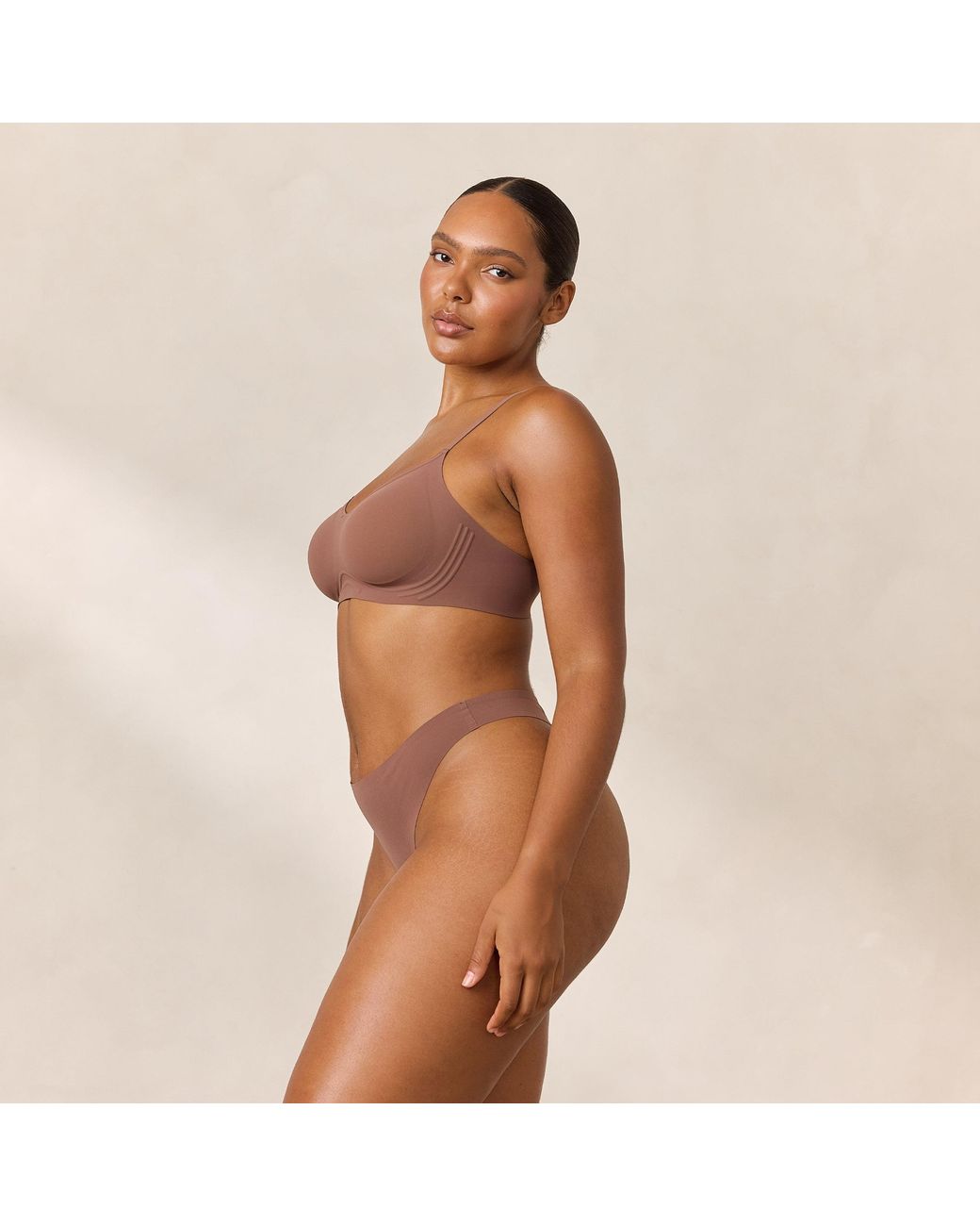 Lounge Everyday Flex Bralette in het Brown