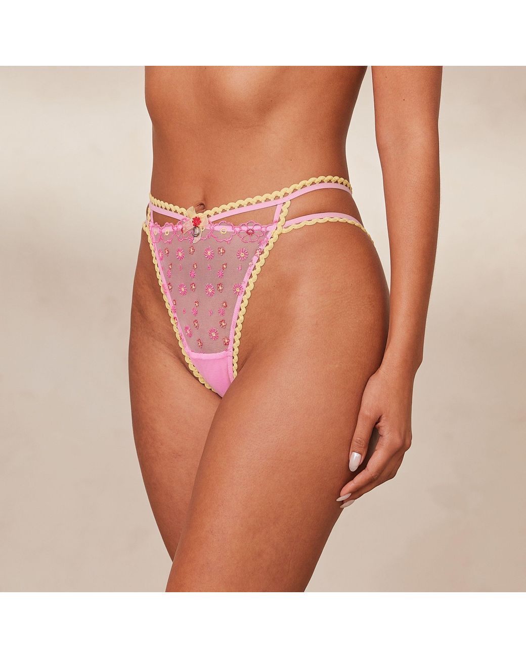 Lounge Daisy Embroidered Slip in het Pink