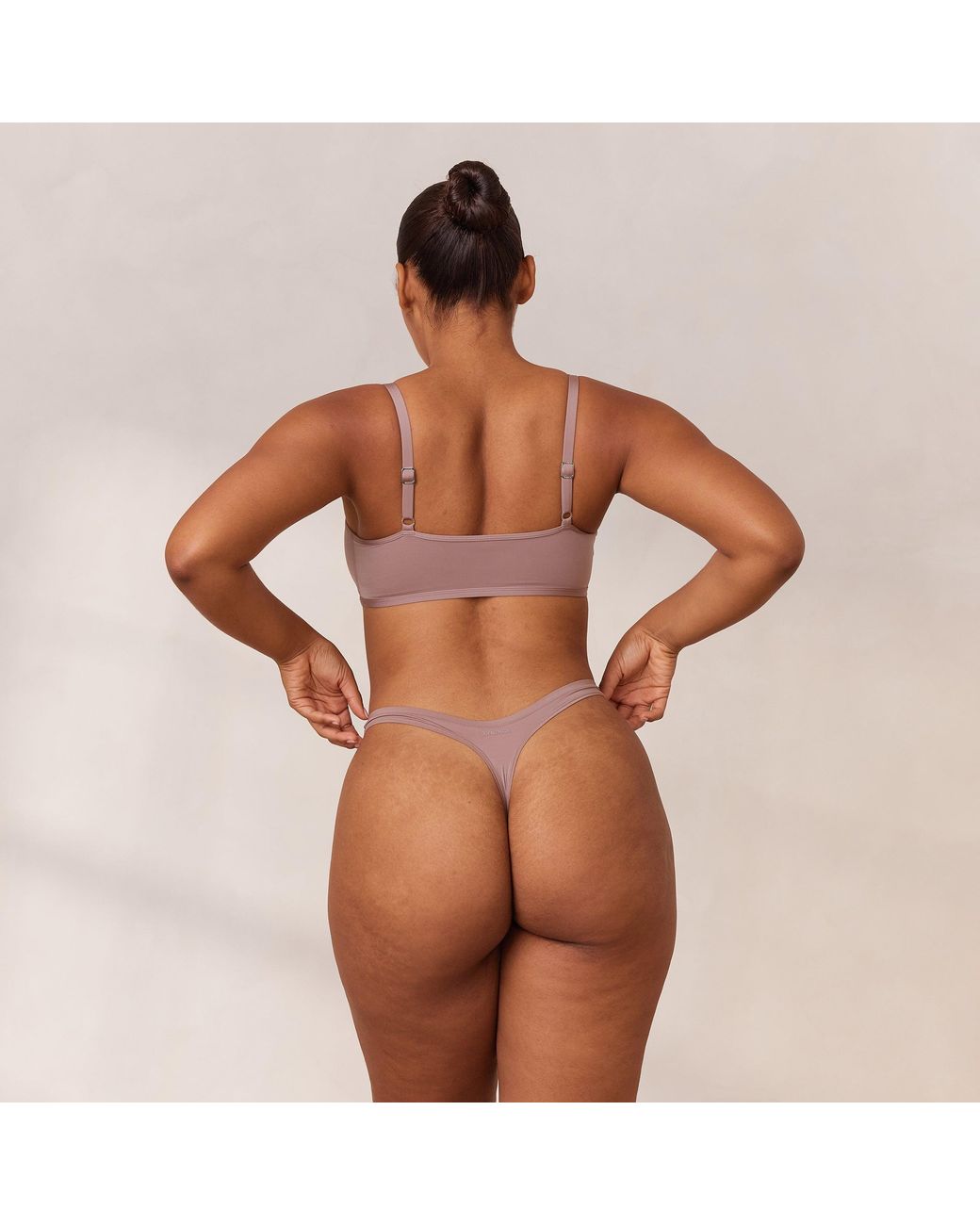 Barely There Brassière Lounge en coloris Brown