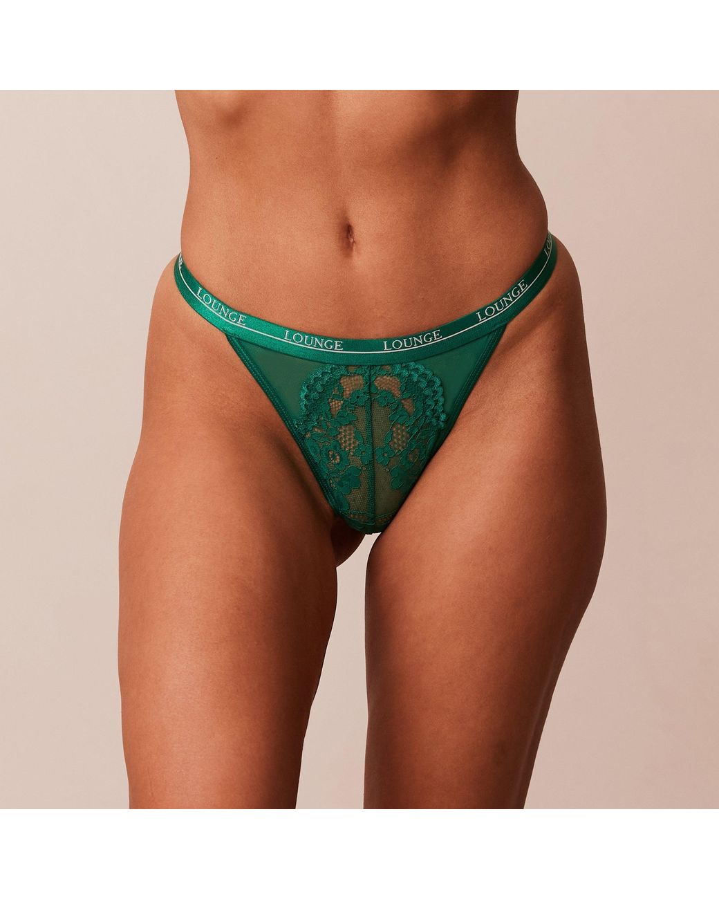 Lounge Green Blossom String