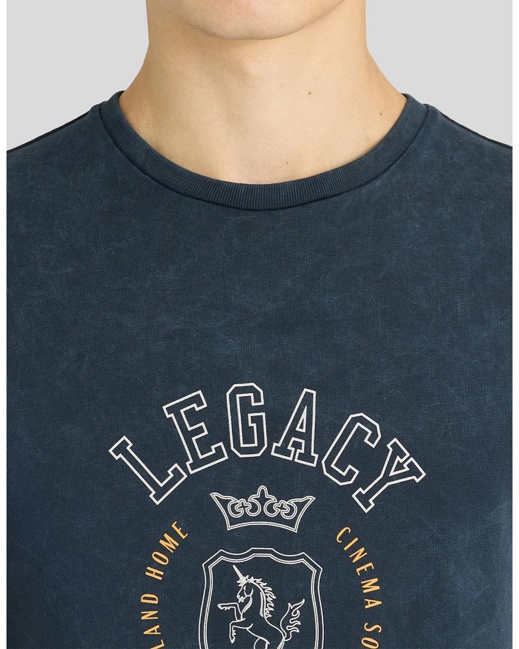 Lyle & Scott Blue Chest Graphic Washed Cotton T-Shirt for men