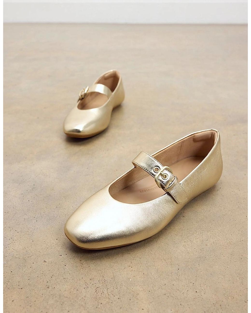 Fitflop White Delicato Leather Mary Jane Shoes