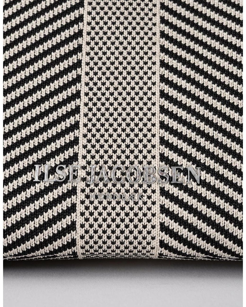 Ilse Jacobsen Metallic Knitty Knitted Makeup Bag