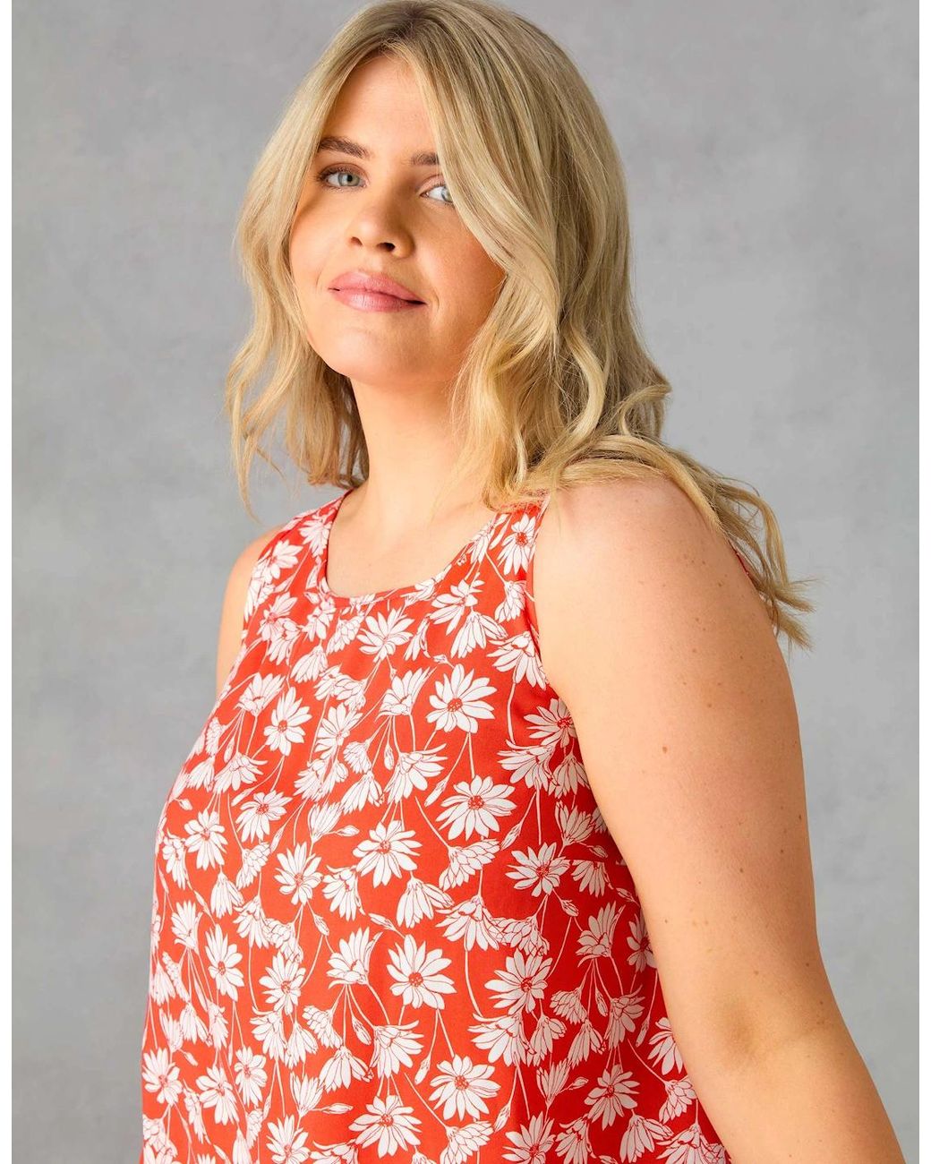Live Unlimited London Red Floral Print Vest