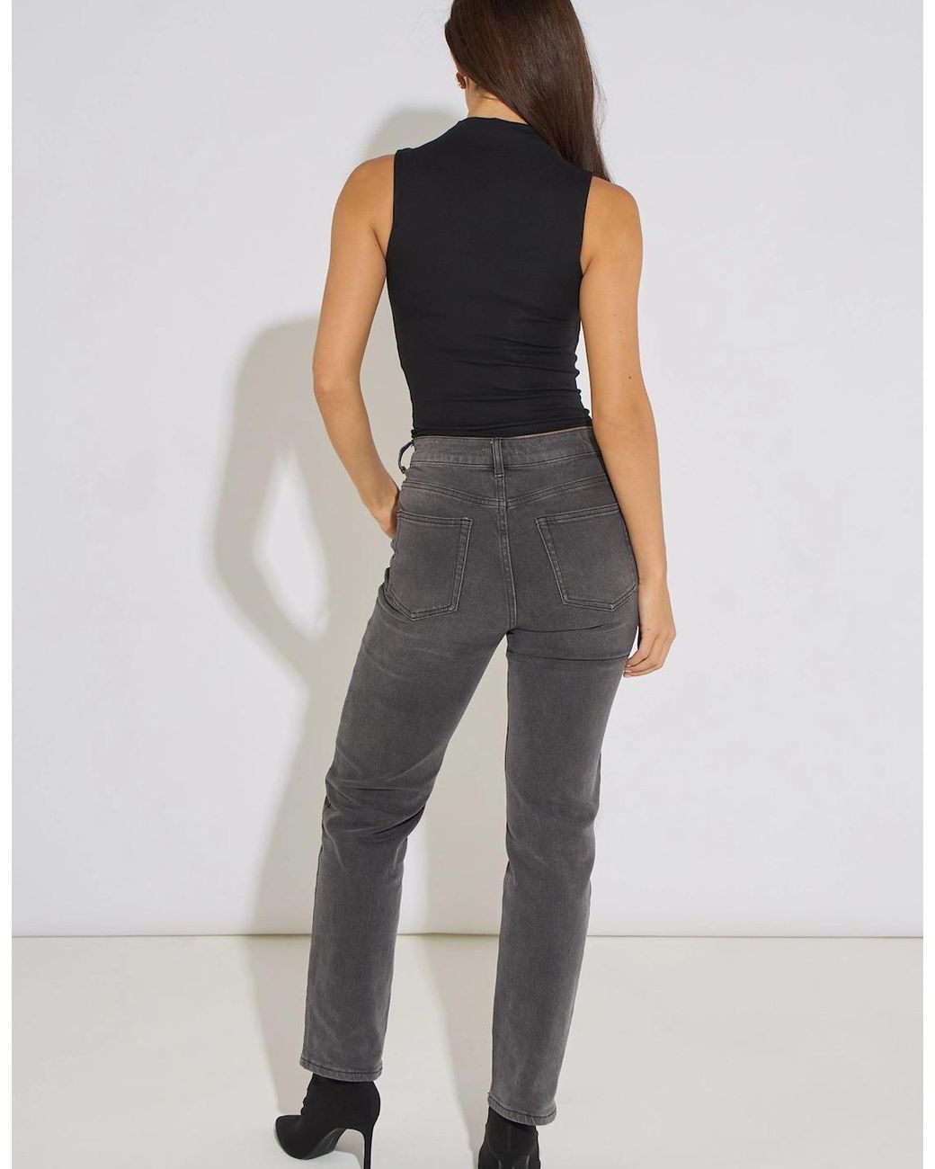 Gini London Gray Mid Rise Straight Leg Jeans