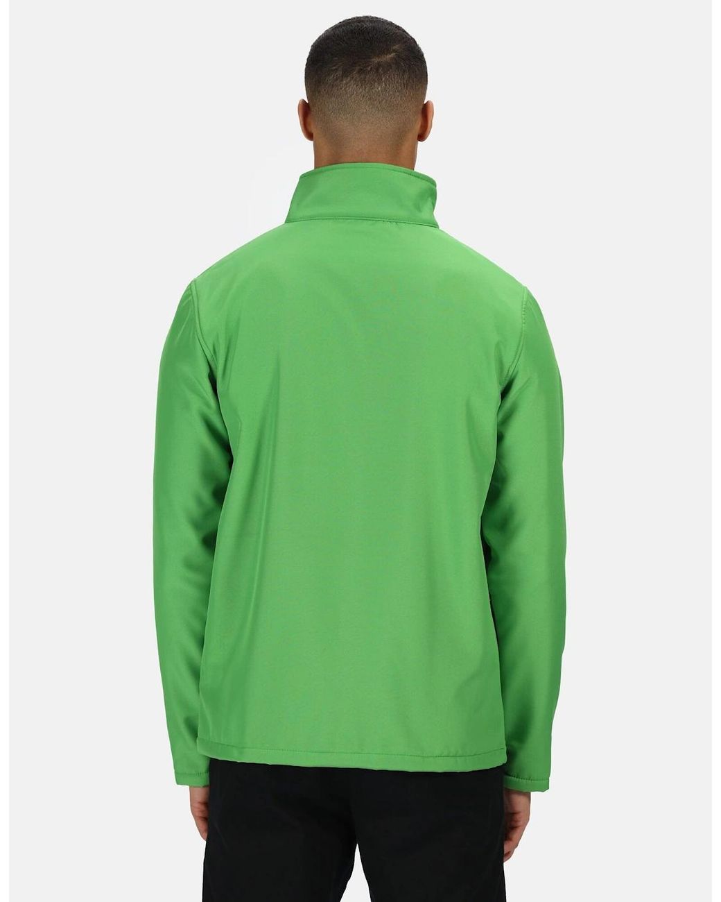 Regatta Green Standout Ablaze Printable Soft Shell Jacket for men