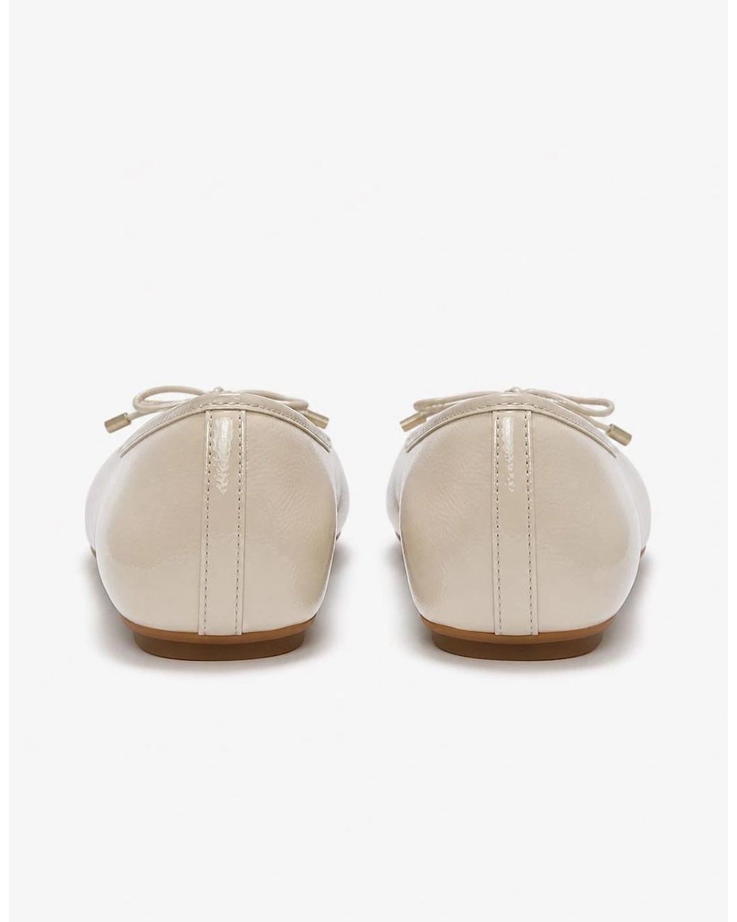 Fitflop Natural Delicato Bow Textured Patent-Leather Ballerina Shoes Hazy Taupe
