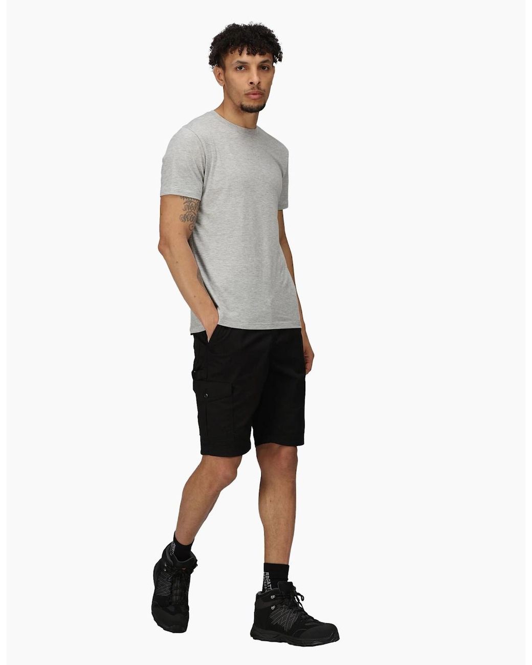 Regatta Black Pro Cargo Shorts for men